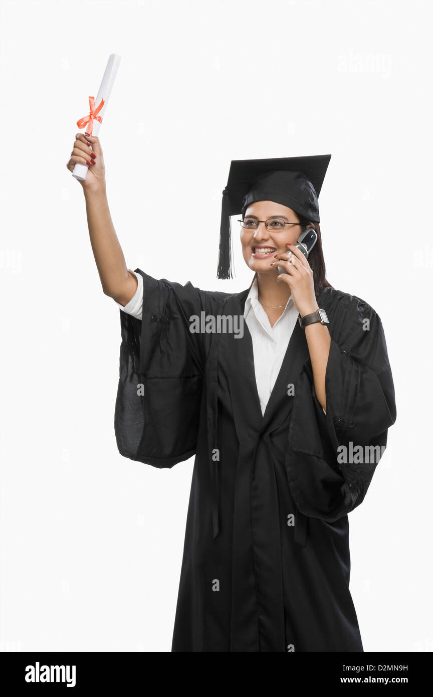 Mobile certificate phone diploma hi-res stock photography and images ...