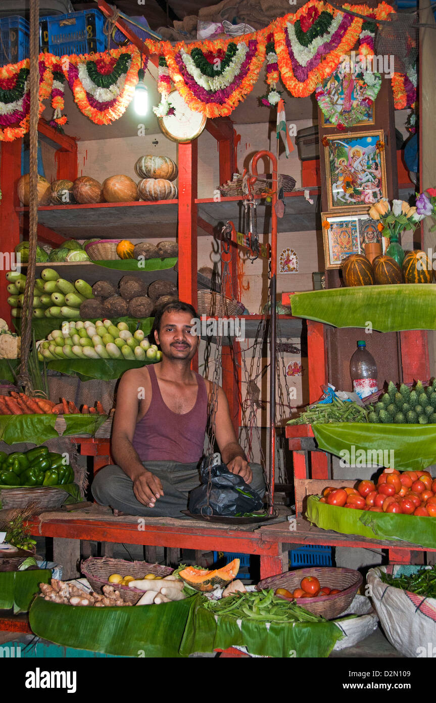 Mumbai Fort ( Bombay ) India street market Stock Photo Alamy