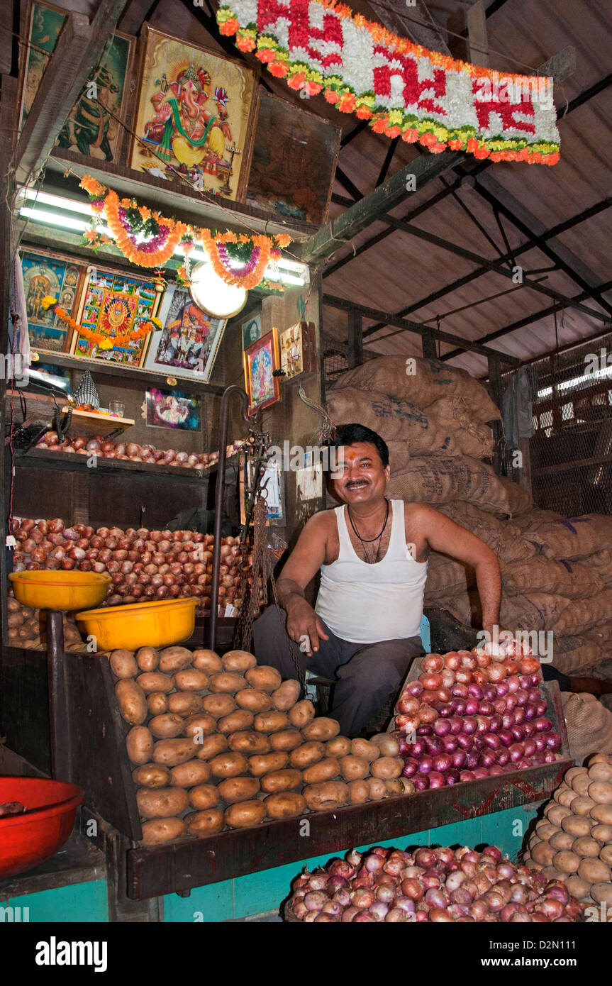 Mumbai Fort ( Bombay ) India street market Stock Photo Alamy