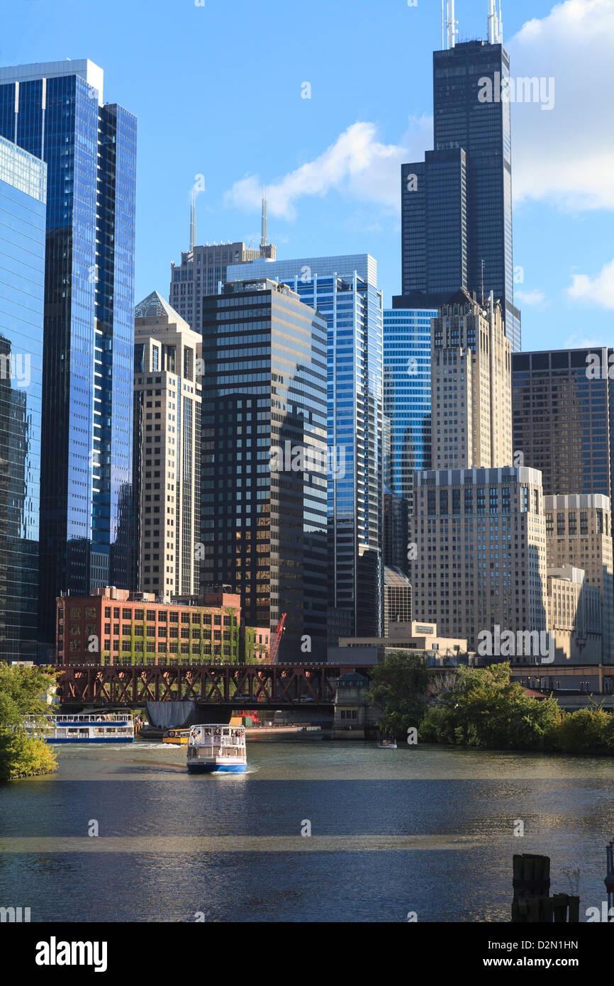 Skyscrapers including Willis Tower, formerly the Sears Tower, in Downtown Chicago by the Chicago River, Chicago, Illinois, USA Stock Photo