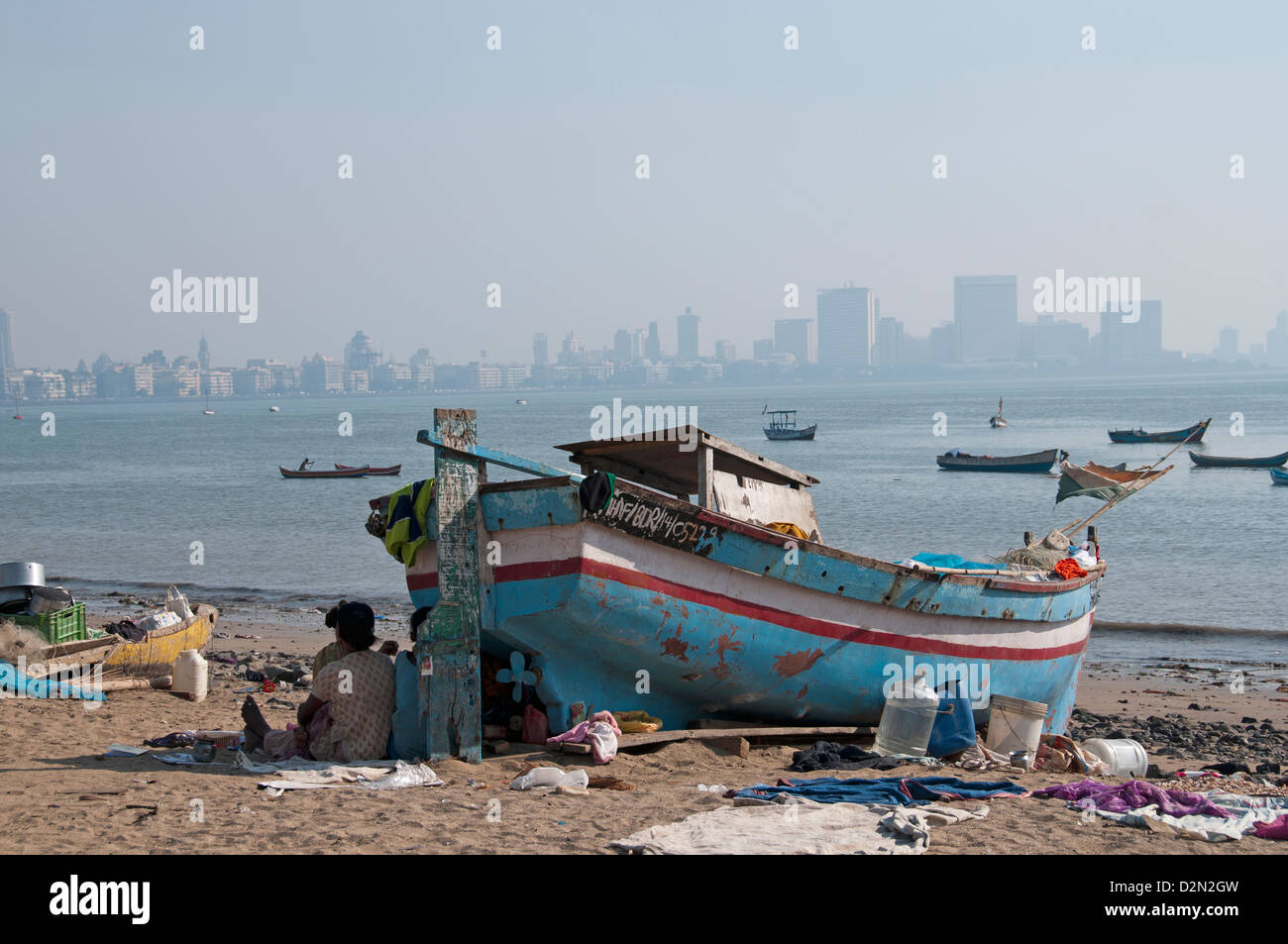 Boat Chowpatty Beach Camdevi Mumbai ( Bombay ) India Stock Photo