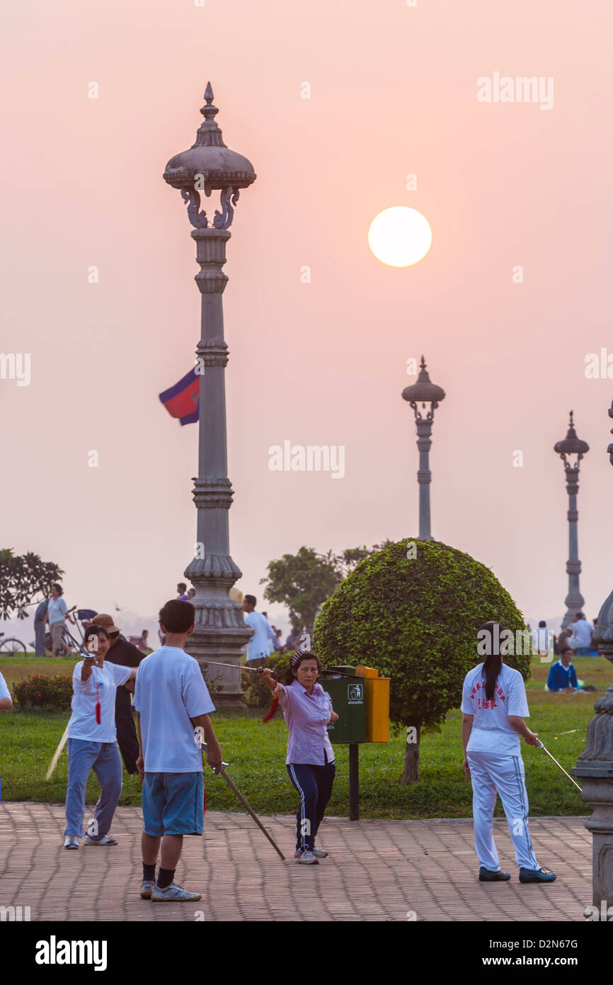 People doing morning exercises in the park, Phnom Penh, Cambodia, Indochina, Southeast Asia, Asia Stock Photo