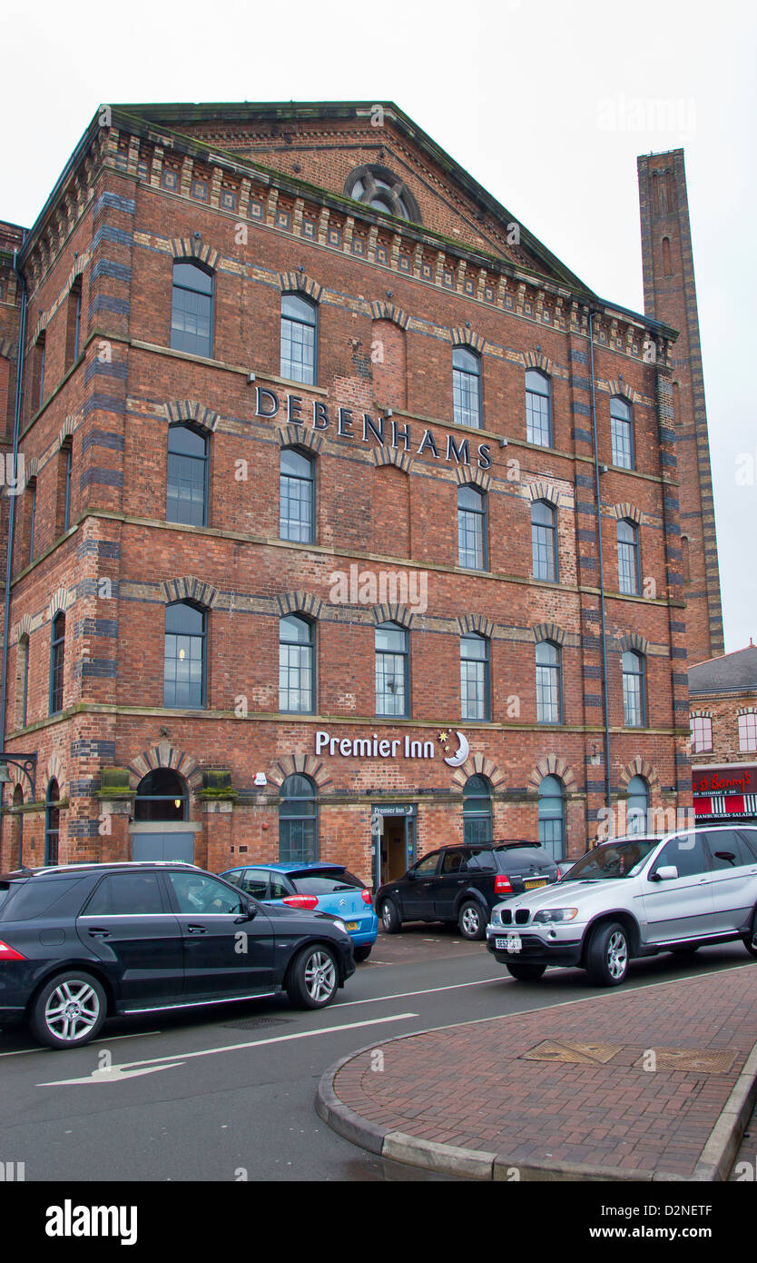 Slingfield Mill Weavers Wharf Kidderminster Previously a textile mill.  Now a Premier Lodge, Debenhams and a Frankie and Bennys Stock Photo