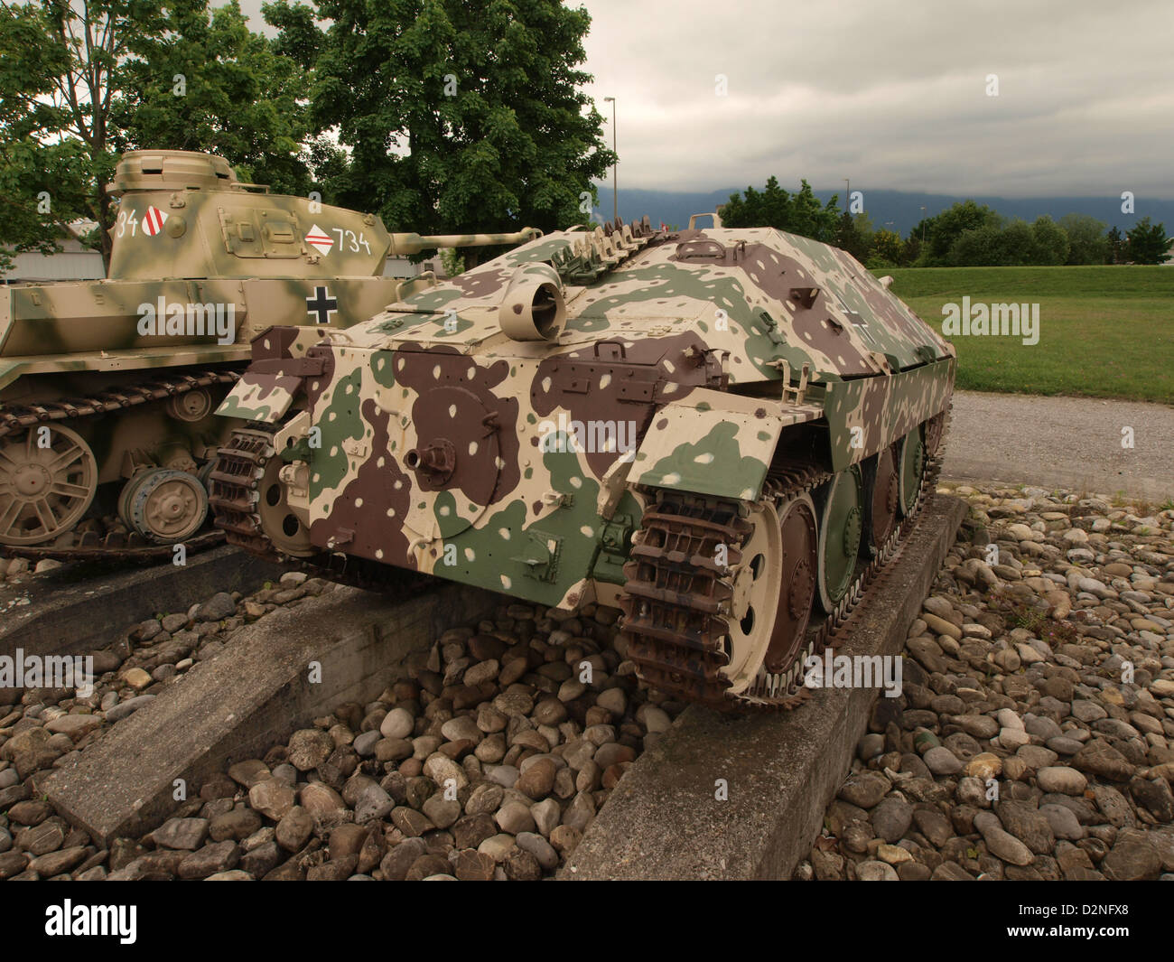Jagdpanzer 38 t hetzer hi-res stock photography and images