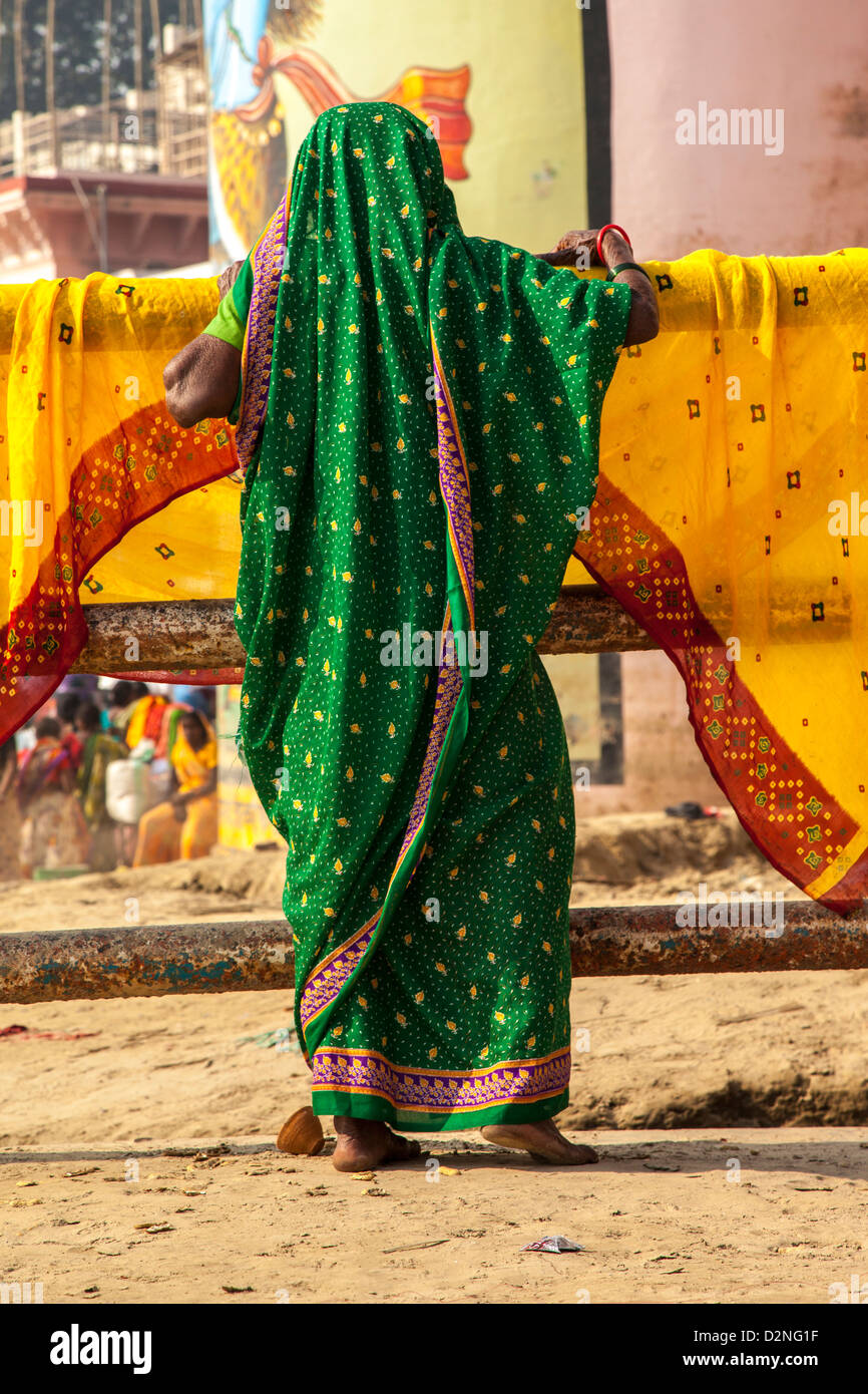 Banarasi Silk Suits Readymade at Rs 2550/piece | Banarasi Silk Suits in  Varanasi | ID: 25005133148
