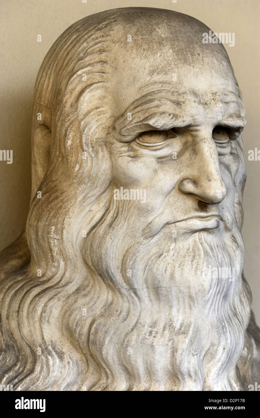 Leonardo da Vinci (1452-1519). Italian Renaissance polymath. Bust. Detail. Courtyard of Pinacoteca Ambrosiana. Milan. Italy. Stock Photo