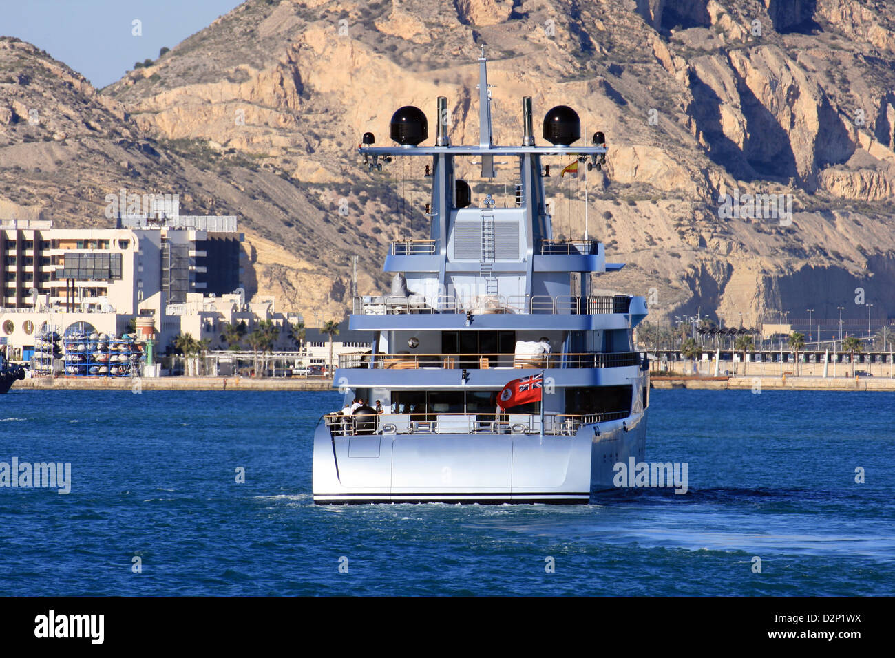 entering spain by yacht