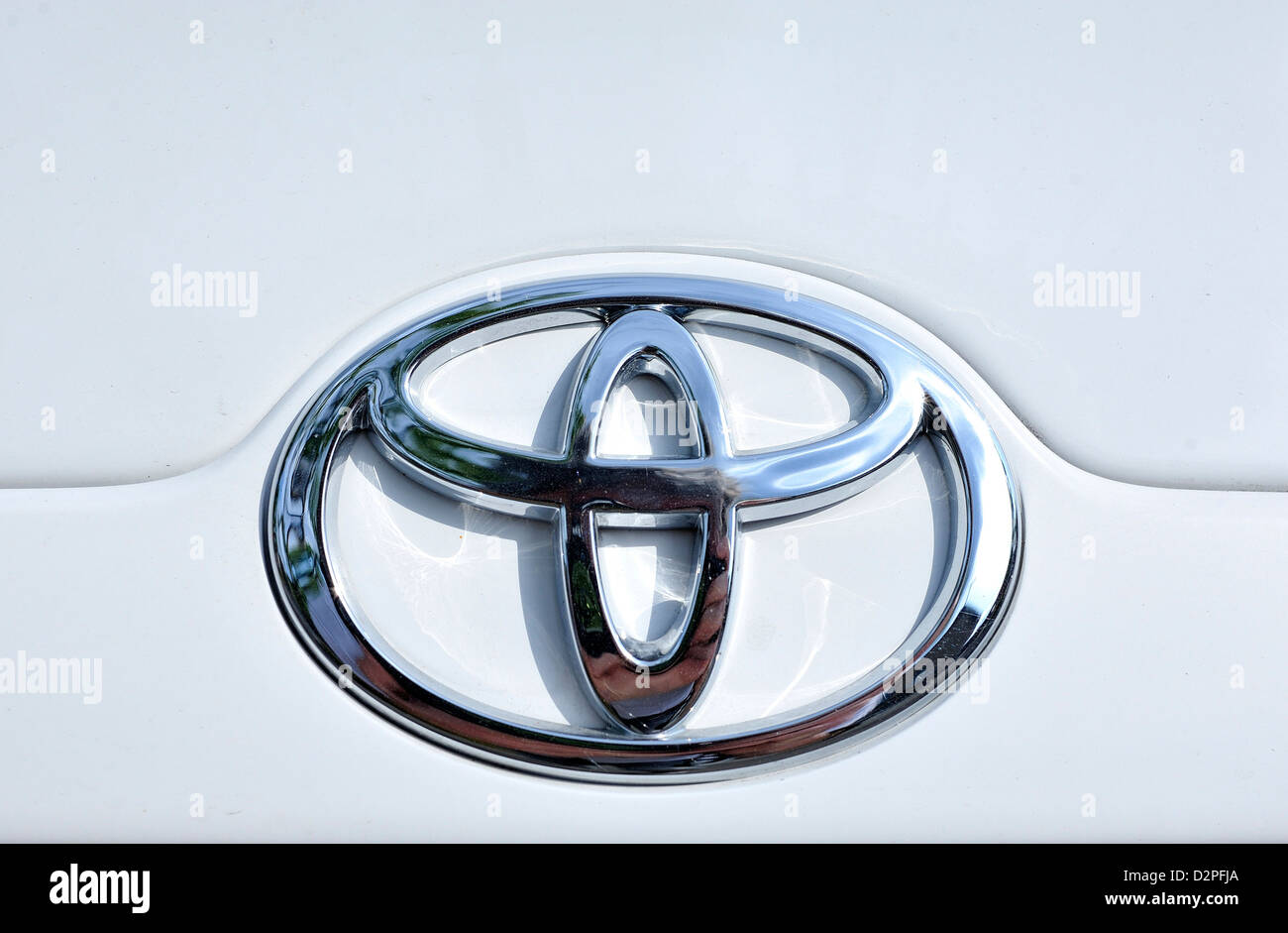 Toyota lexus logo hi-res stock photography and images - Alamy