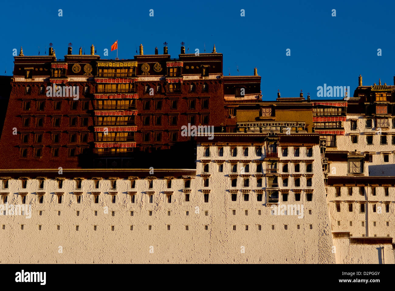 Potala Potala palace tibet hi-res stock photography and images - Alamy