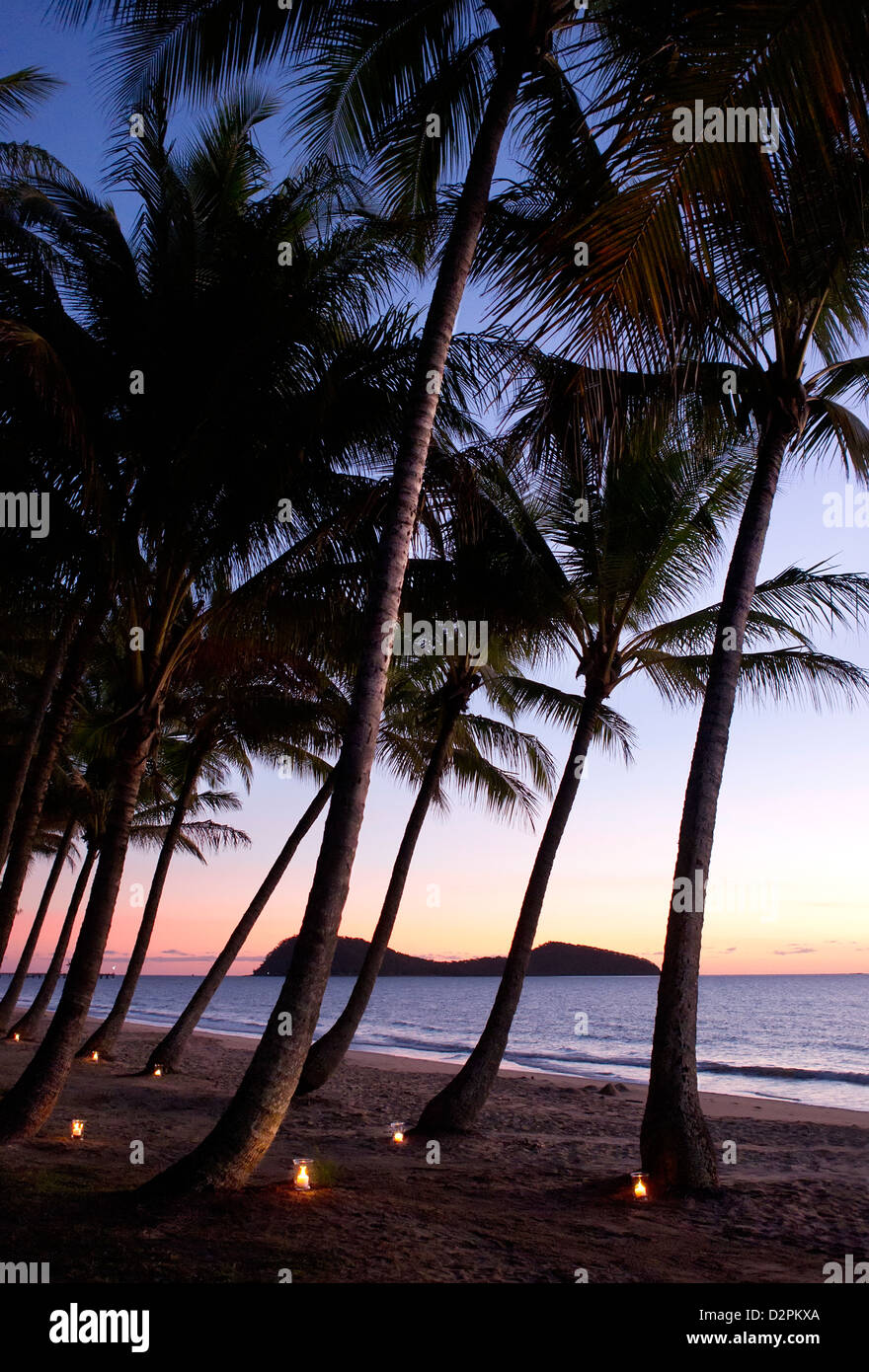 Palm cove port douglas hires stock photography and images Alamy