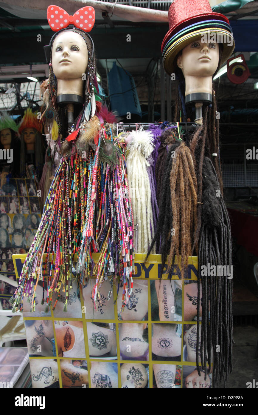 Mannequin with hair braiding hi-res stock photography and images