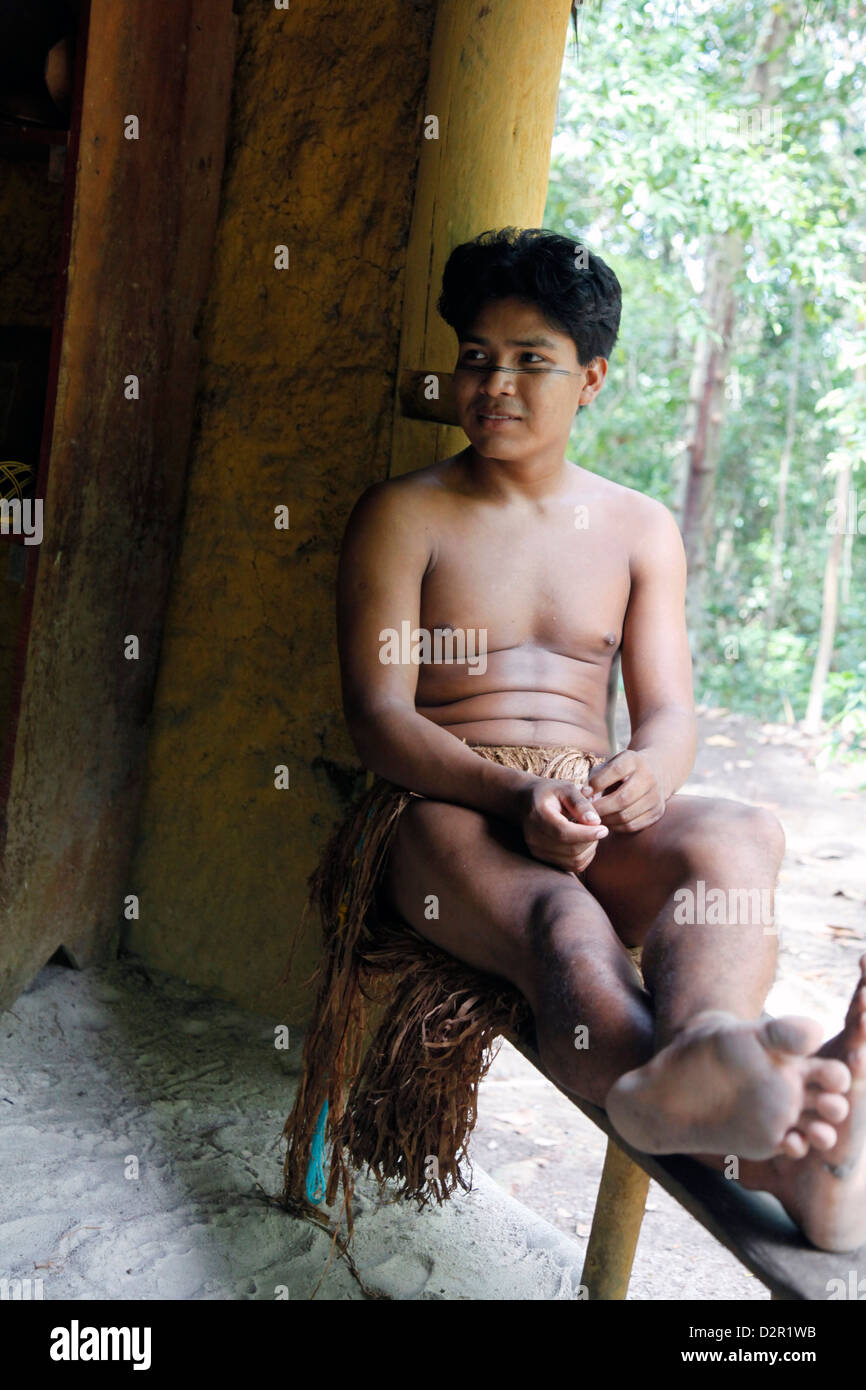 Pataxo Indian people at the Reserva Indigena da Jaqueira near Porto Seguro, Bahia, Brazil, South America Stock Photo