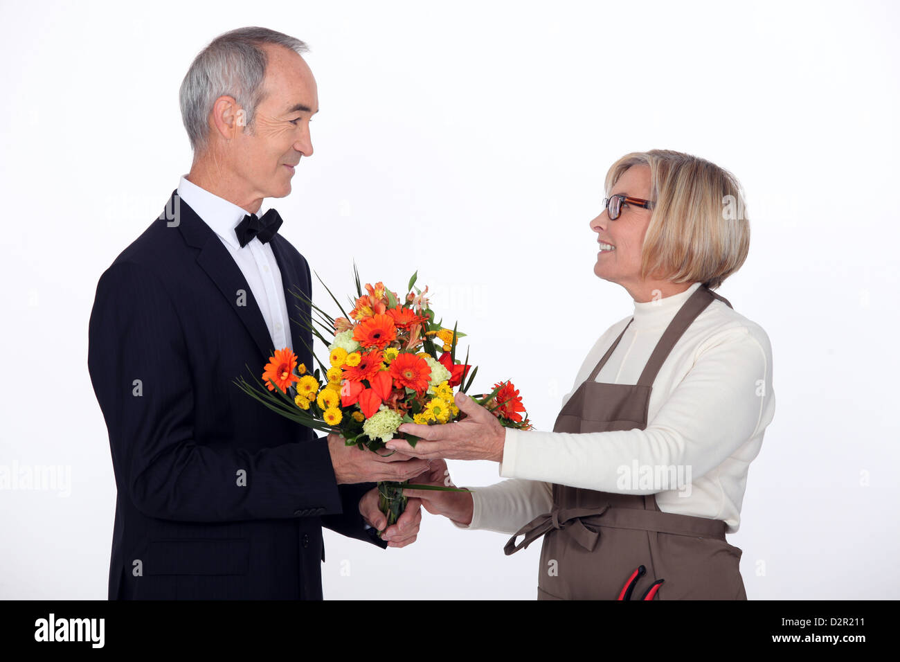 Man buying flowers Stock Photo Alamy