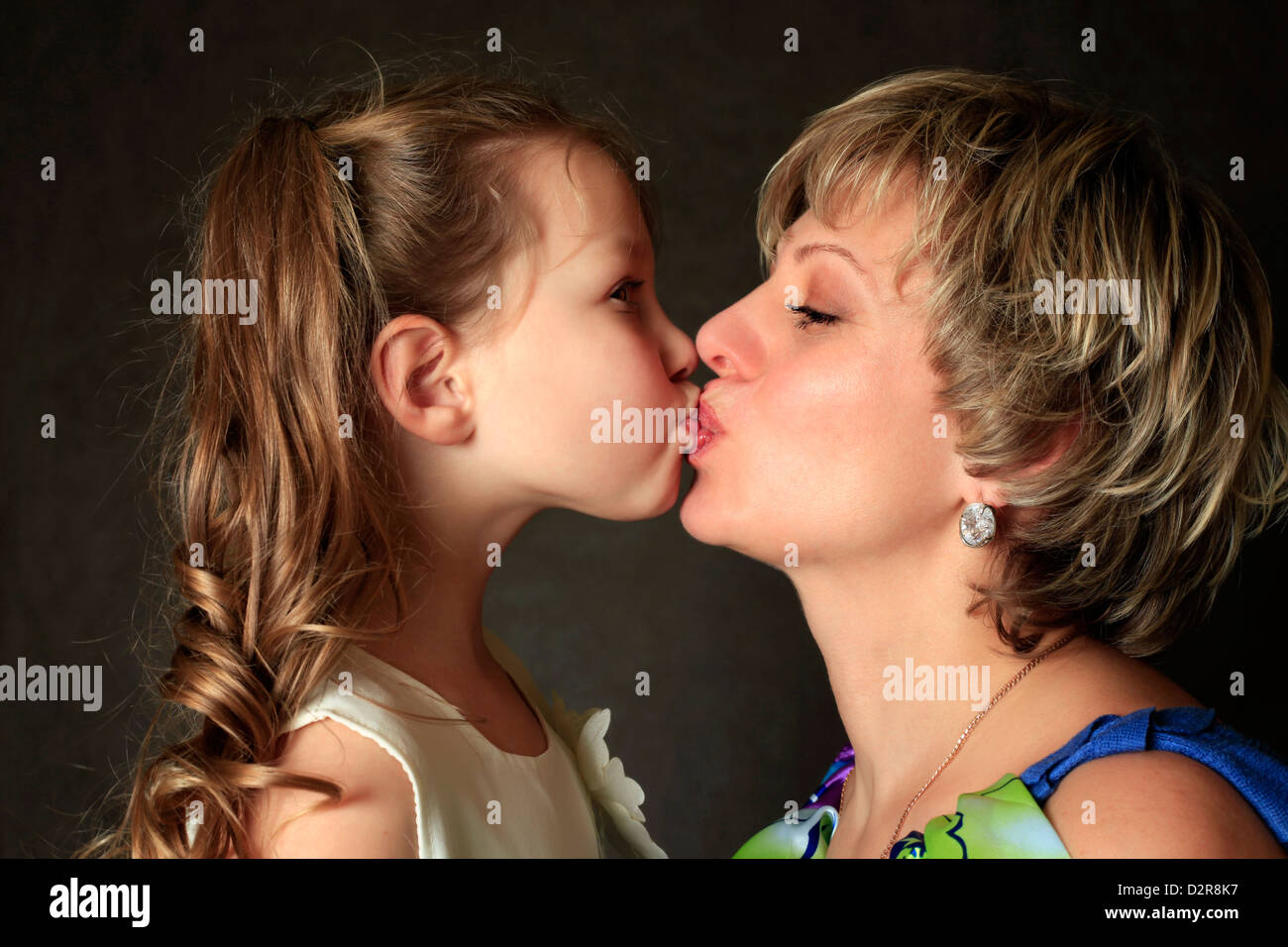 Mom Daughter Bj