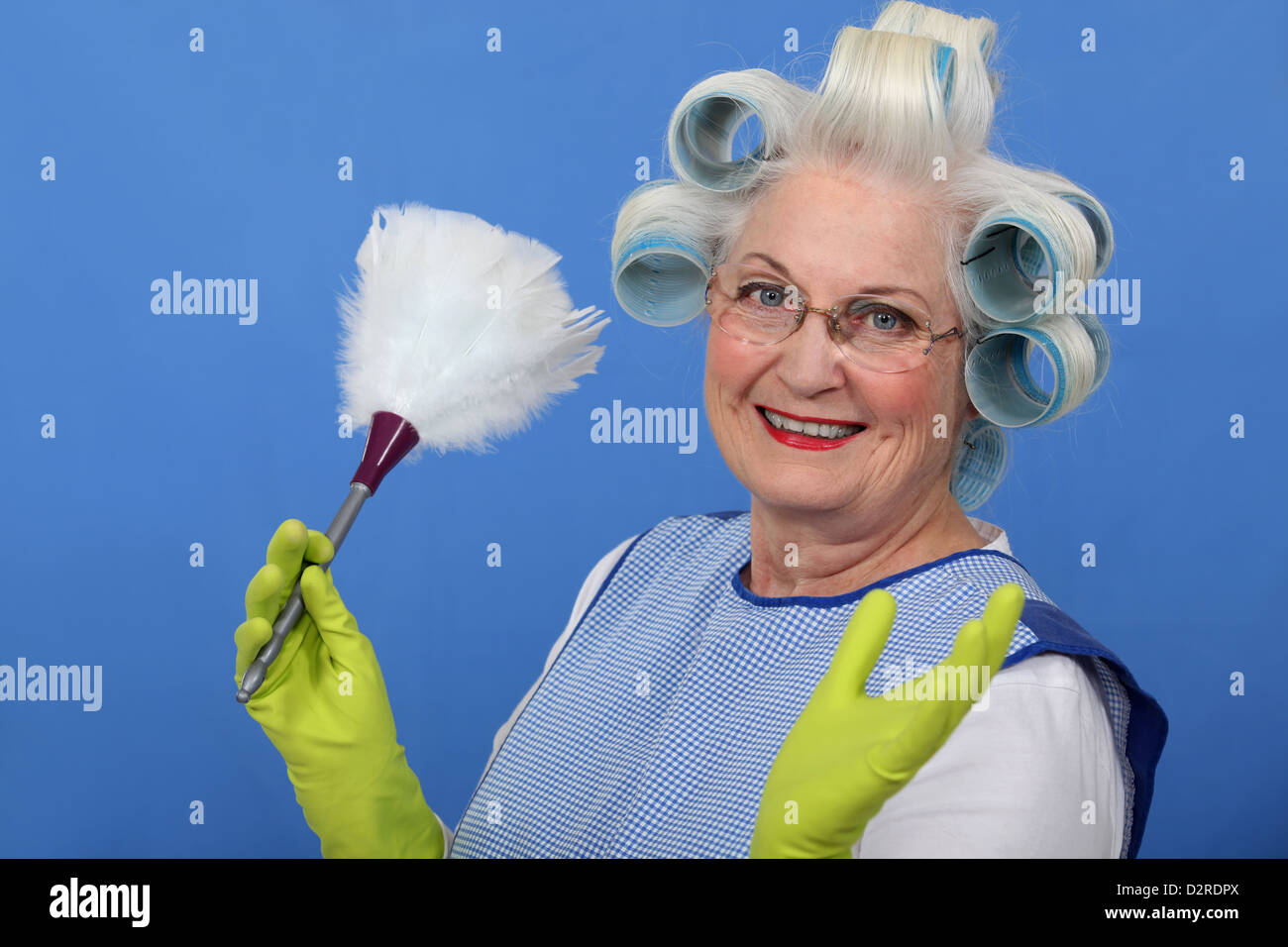 Elderly lady dusting hires stock photography and images Alamy