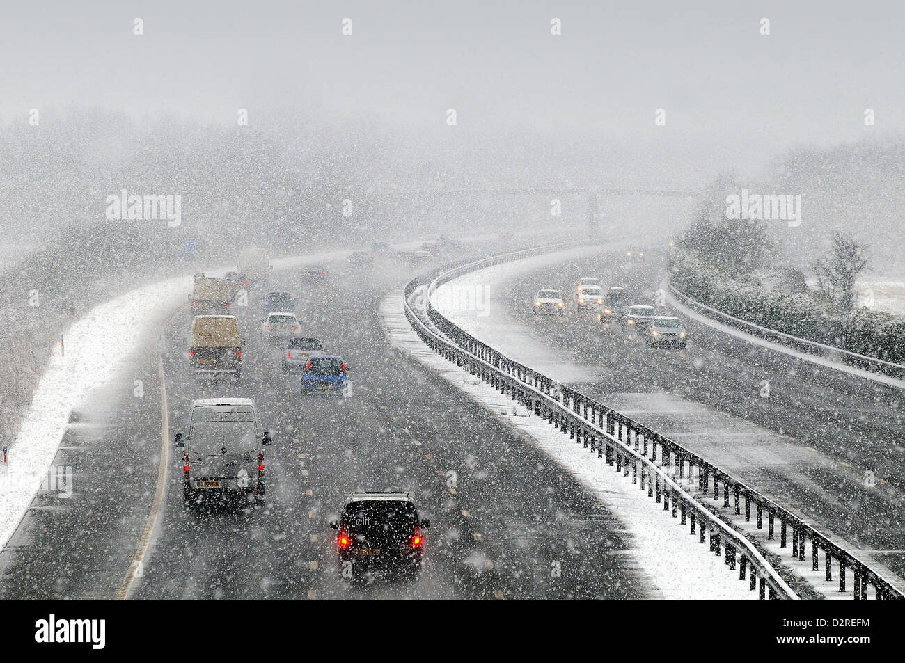 Heavy snow on the M3 motorway West London Stock Photo