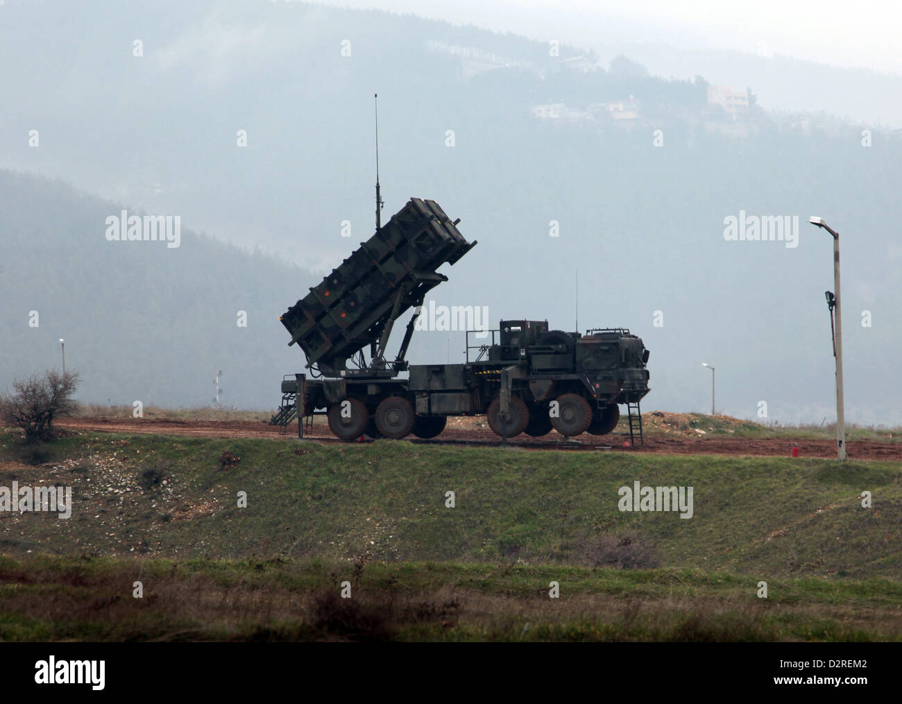 A German Armed Forces Patriot missile system is deployed in Kahramanmaras, Turkey, 31 January 2013. Photo: Carsten Hoffmann Stock Photo