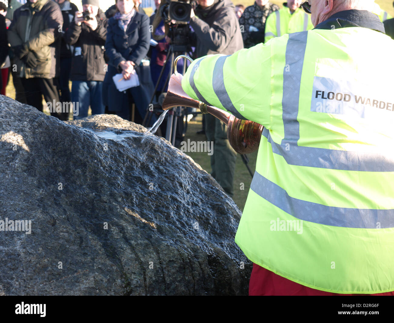 Pouring Sea Water To Commemorate Those Who Lost Their Lives In The 1953 