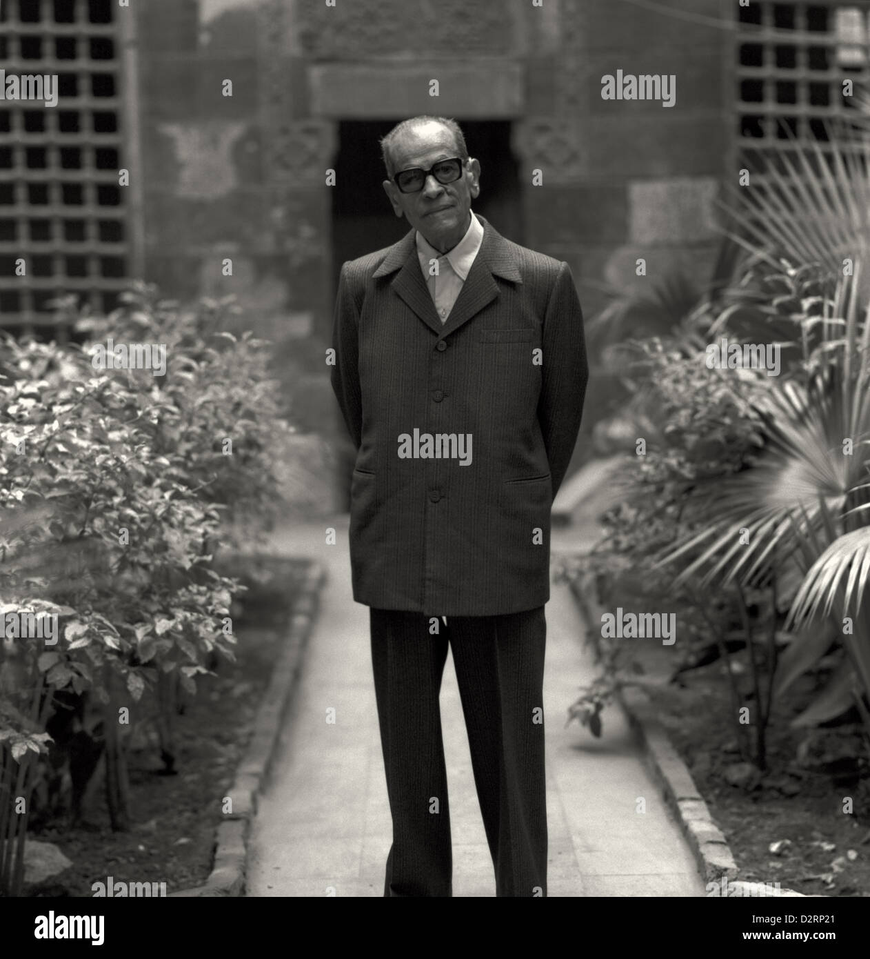 Naguib Mahfouz High Resolution Stock Photography And Images Alamy