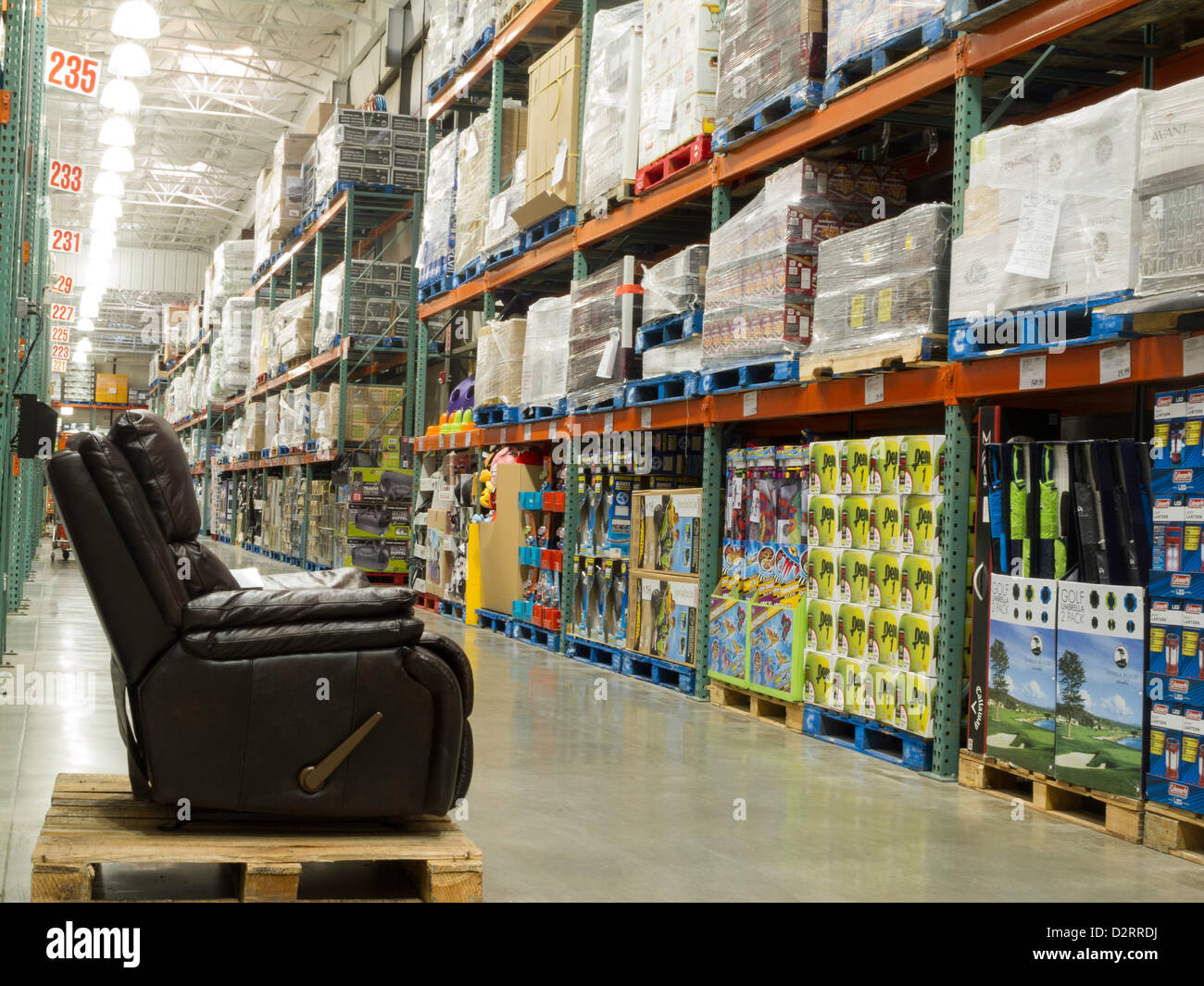Costco Aisle, USA Stock Photo Alamy