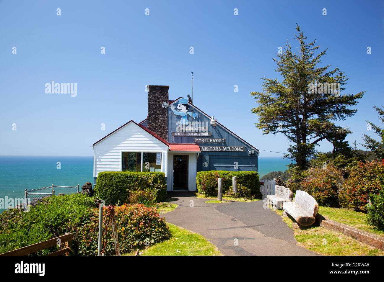 OR, Cape Foulweather, The Lookout Observatory and gift shop Stock Photo