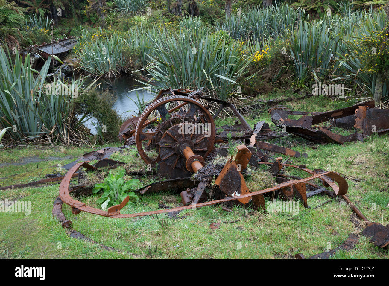 Dredge hi-res stock photography and images - Alamy