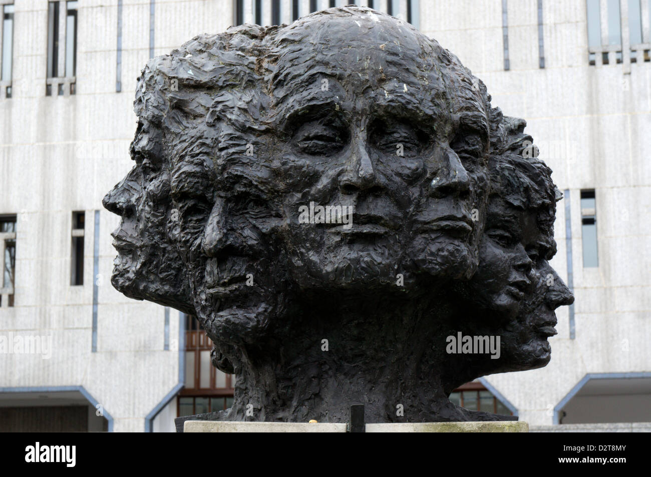 The Yalta Memorial in Cromwell Gardens, London. DETAILS IN DESCRIPTION