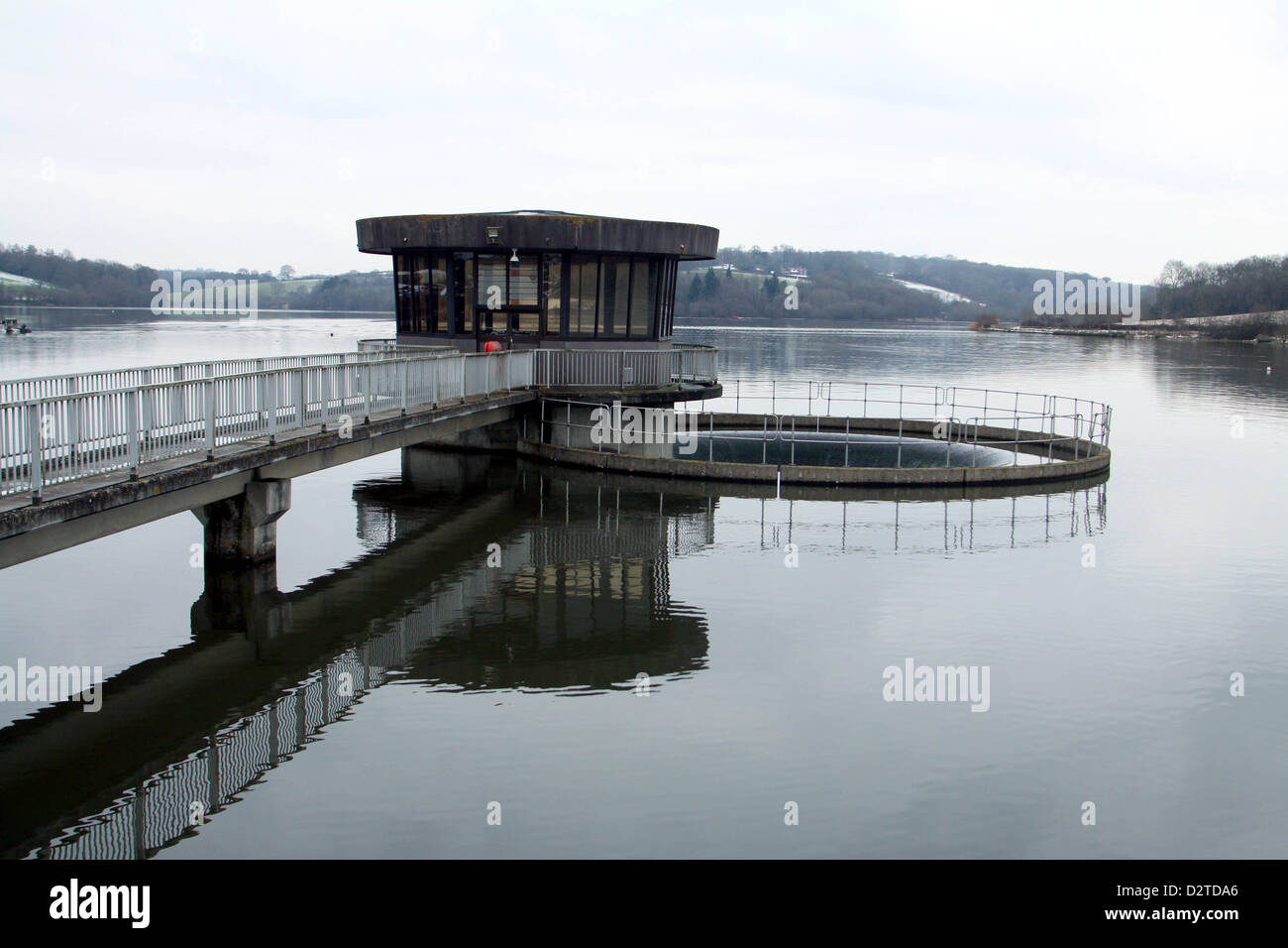 south-east-waters-ardingly-reservoir-pictured-100-percent-full-after