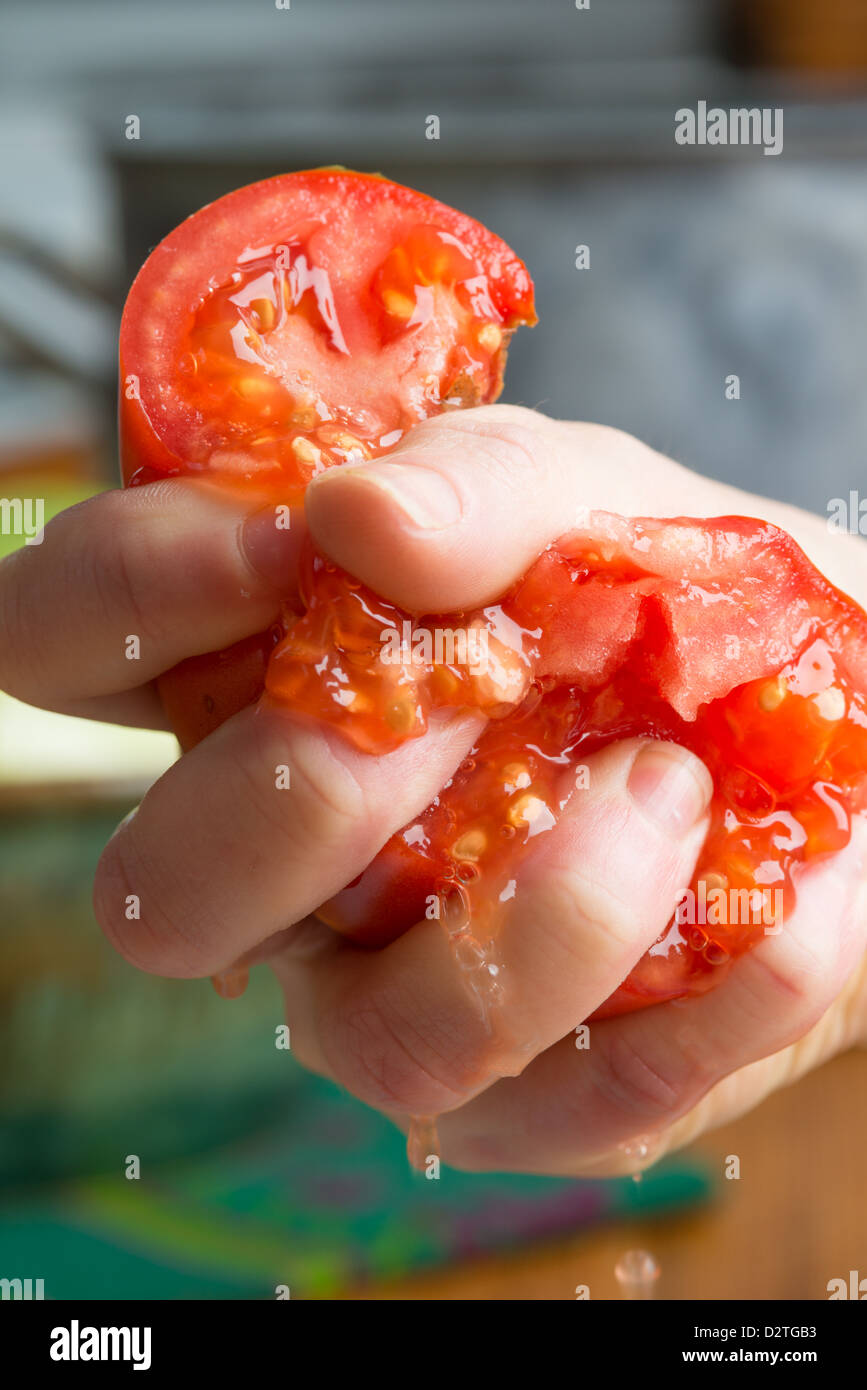 Tomato crush hires stock photography and images Alamy