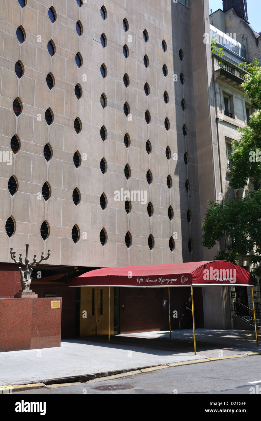 Fifth avenue synagogue new york hires stock photography and images Alamy