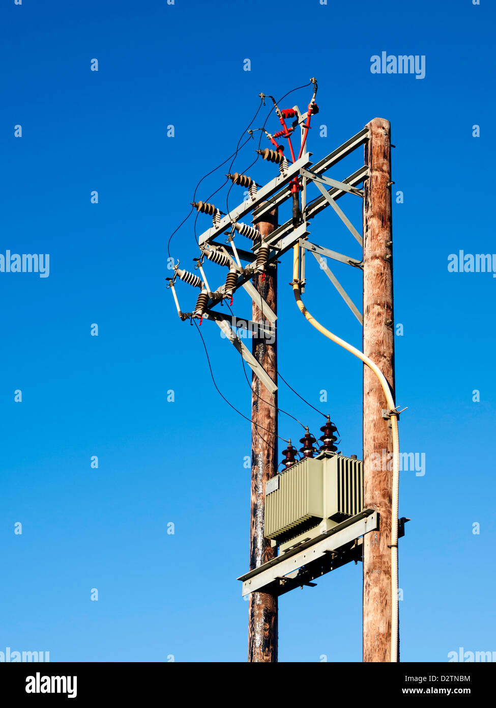 Pole mounted transformer hires stock photography and images Alamy