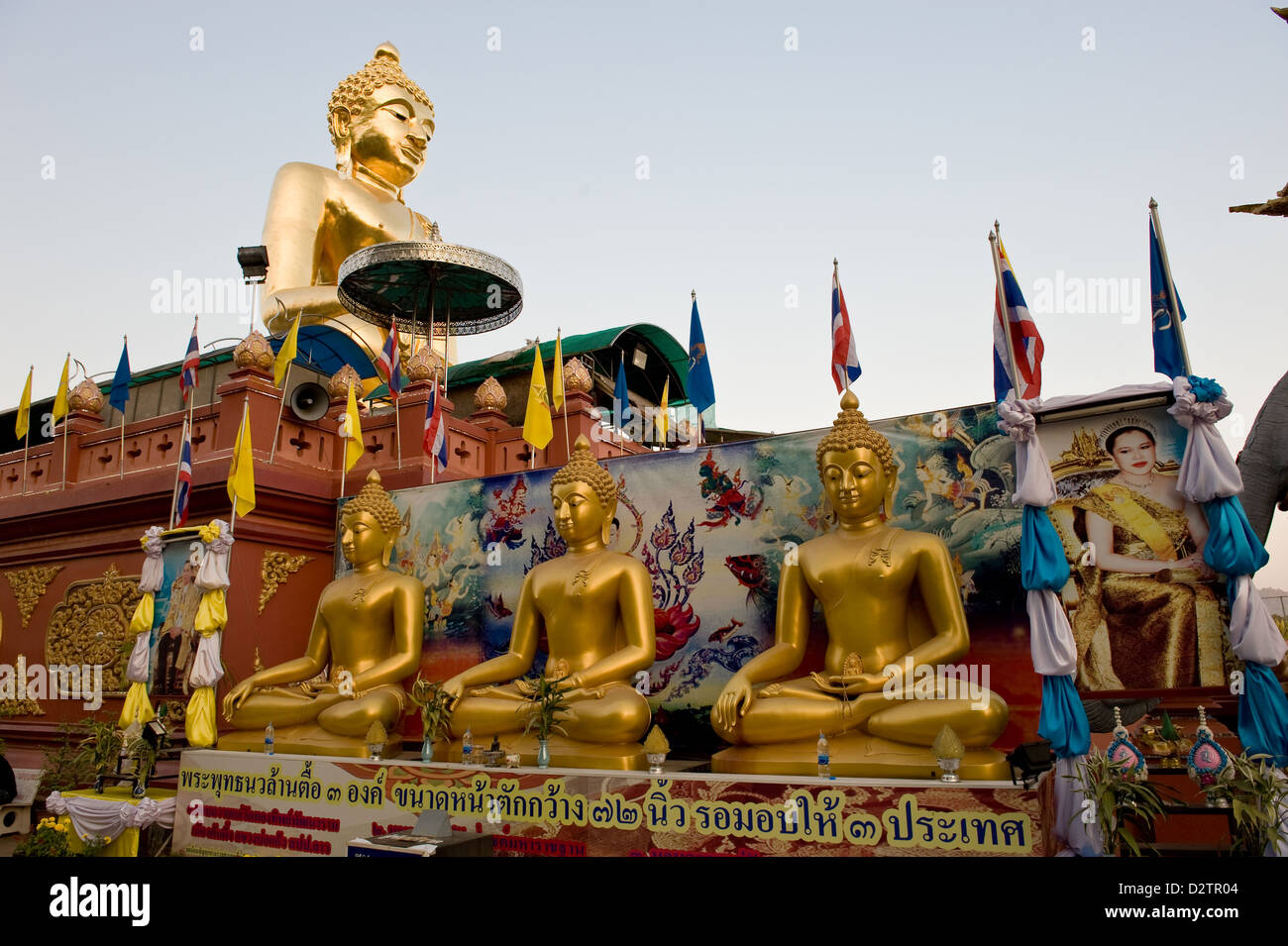 Sop Rauk Sop Ruak, Thailand, the Golden Buddha of Sop Ruak Stock Photo - Alamy