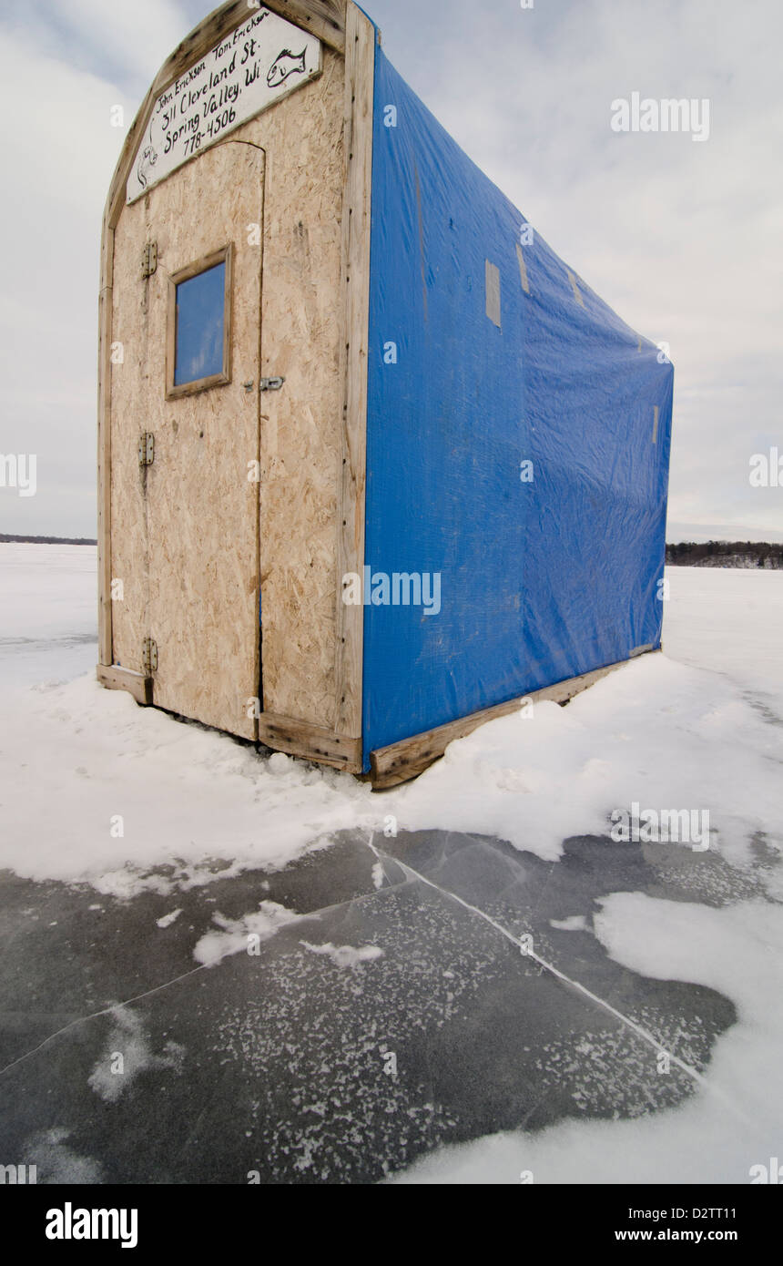 Ice fishing house hires stock photography and images Alamy