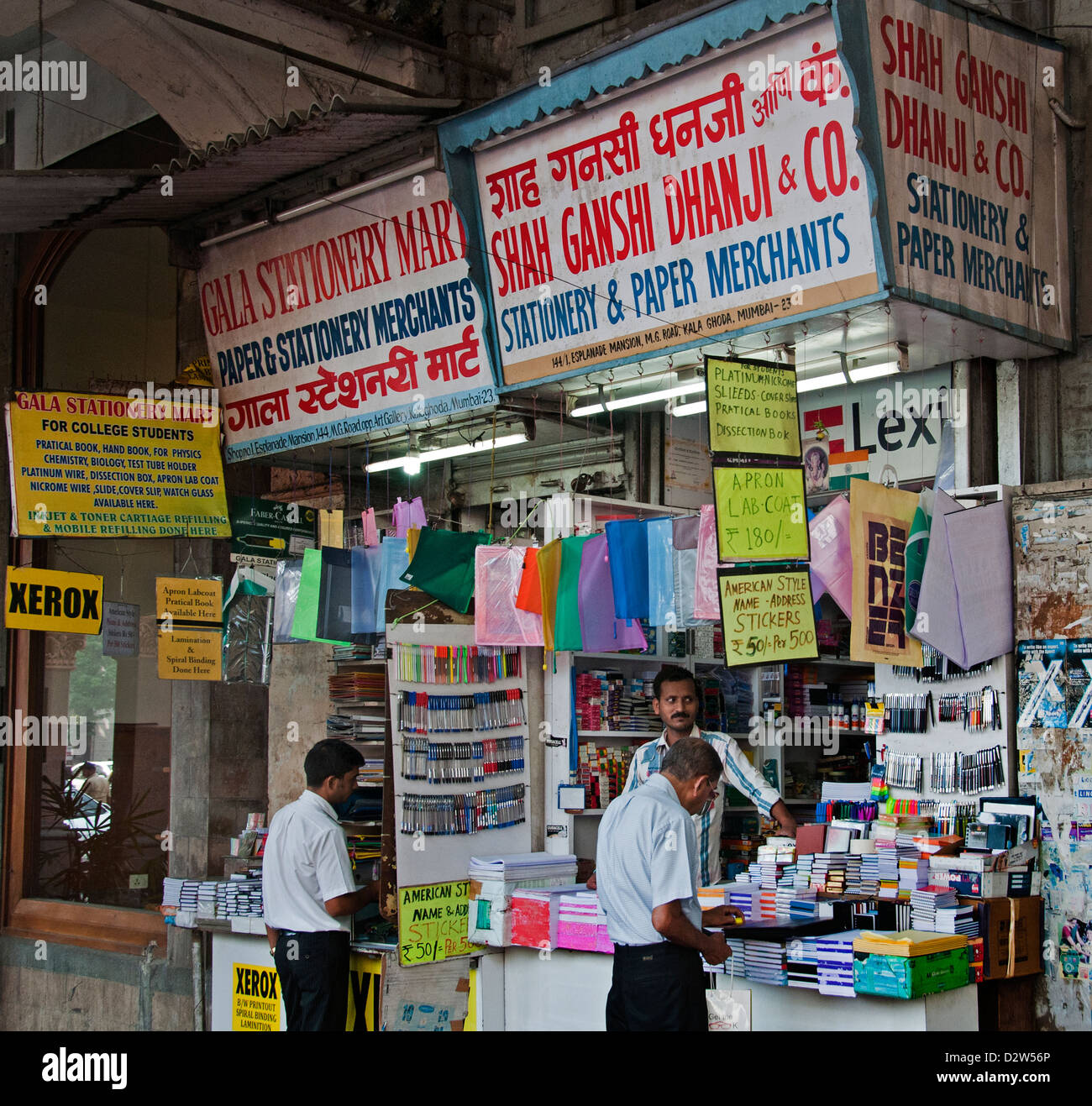 Mumbai Fort ( Bombay ) India street market Stock Photo Alamy
