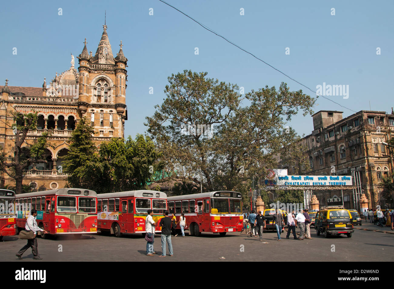 The Chhatrapati Shivaji Terminus (  Victoria Terminus ) Station Mumbai ( Bombay ) Victorian Gothic Revival architecture India Stock Photo