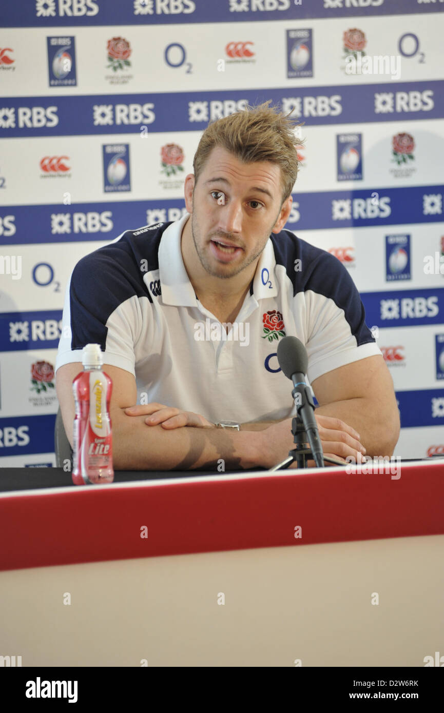 Chris Robshaw (Flanker) speaking at a press conference on the eve of the Six Nations Championship and a match against Scotland Stock Photo