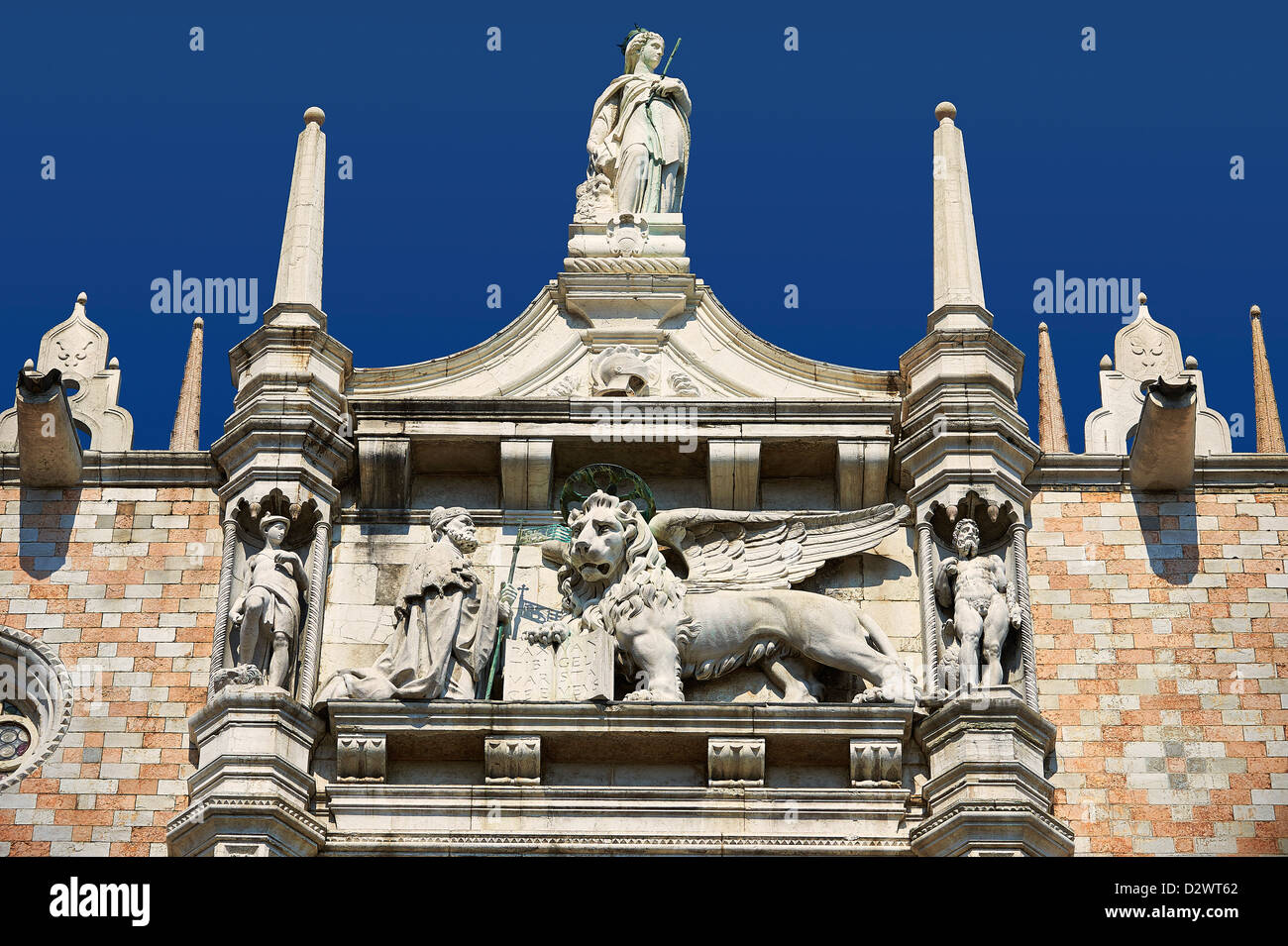 The 14th Century Gothic style balcony on the south facade of The Doge's Palace, Palazzo Ducale, Venice Italy Stock Photo