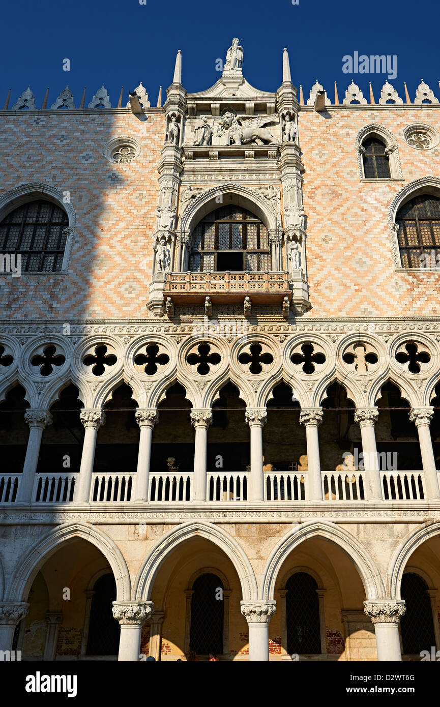 The 14th Century Gothic style balcony on the south facade of The Doge's Palace, Palazzo Ducale, Venice Italy  Stock Photo