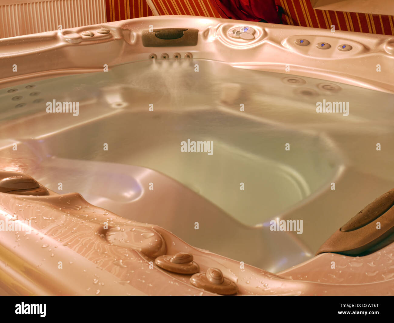 Jacuzzi tub High Resolution Stock Photography and Images Alamy