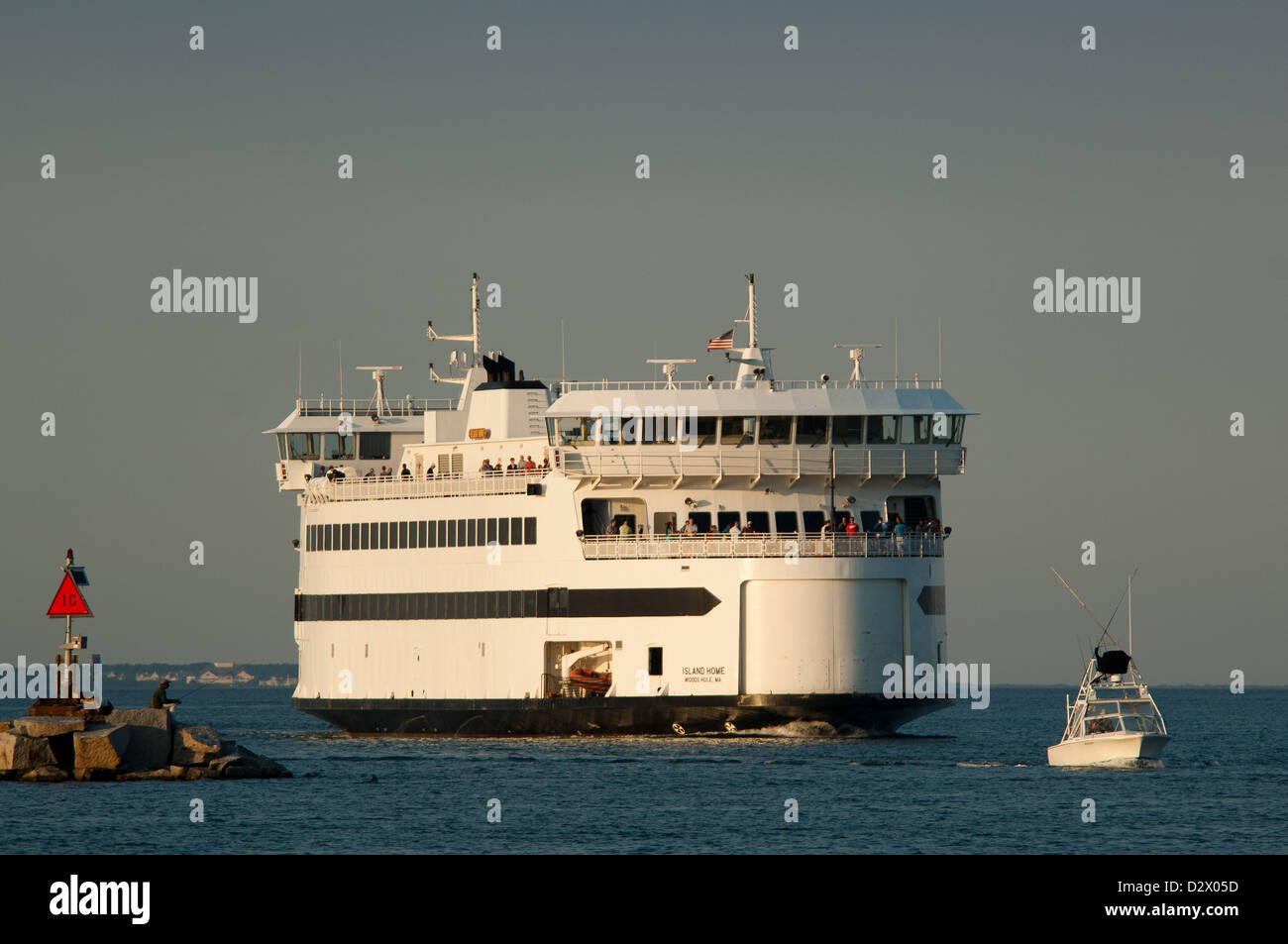 Ferry marthas vineyard woods hole hires stock photography and images