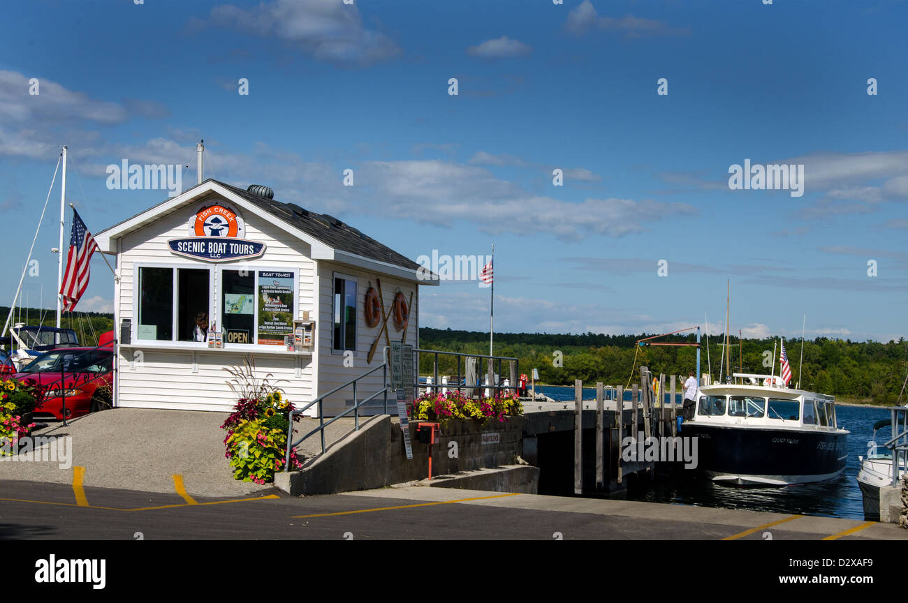 Ticket office for the Scenic Boat Tours of Green Bay in the Door County town of Fish Creek Wisconsin Stock Photo