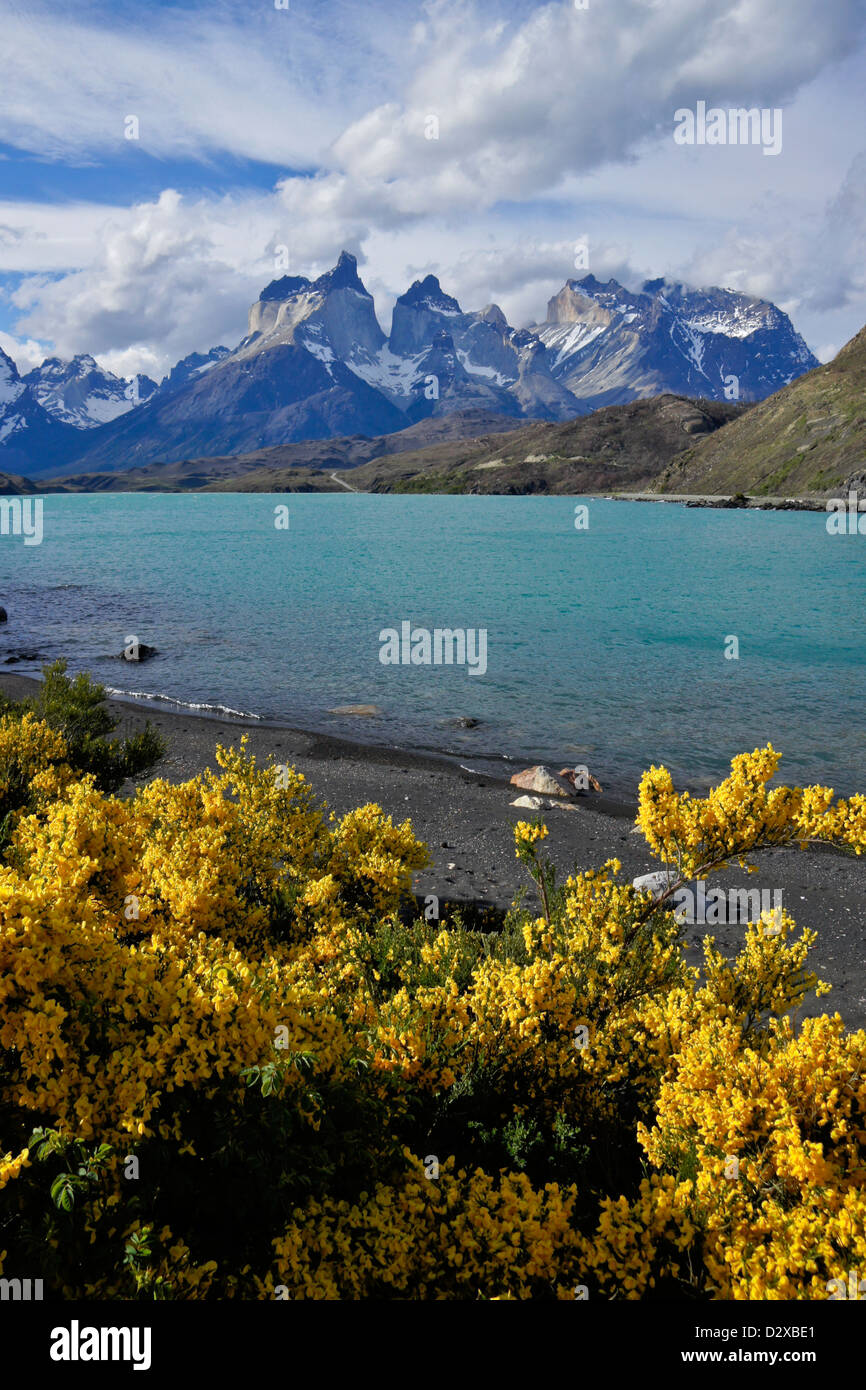 Los Cuernos and Lago Pehoe, Torres del Paine National Park, Patagonia, Chile Stock Photo