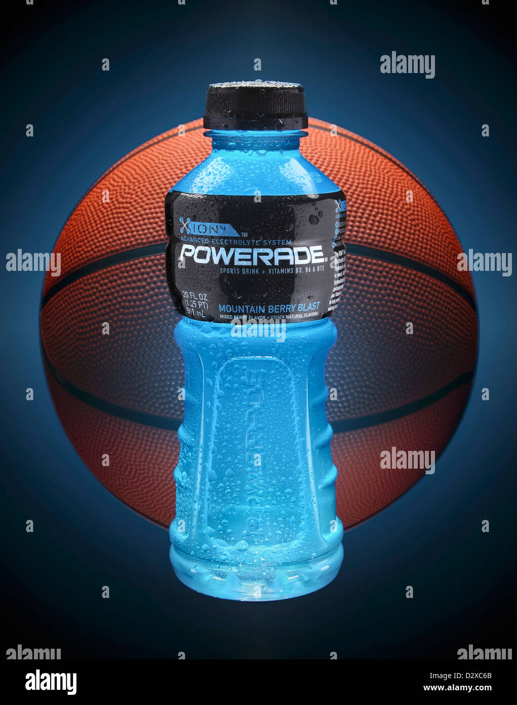 https://c8.alamy.com/comp/D2XC6B/powerade-sports-drink-D2XC6B.jpg