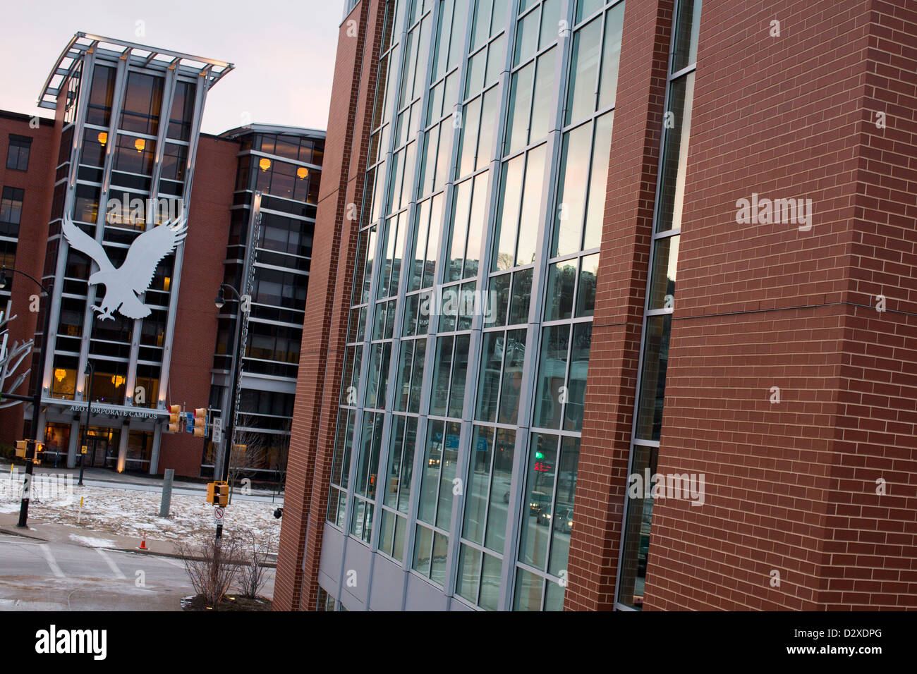 The headquarters of clothing retailer American Eagle Outfitters Stock Photo Alamy