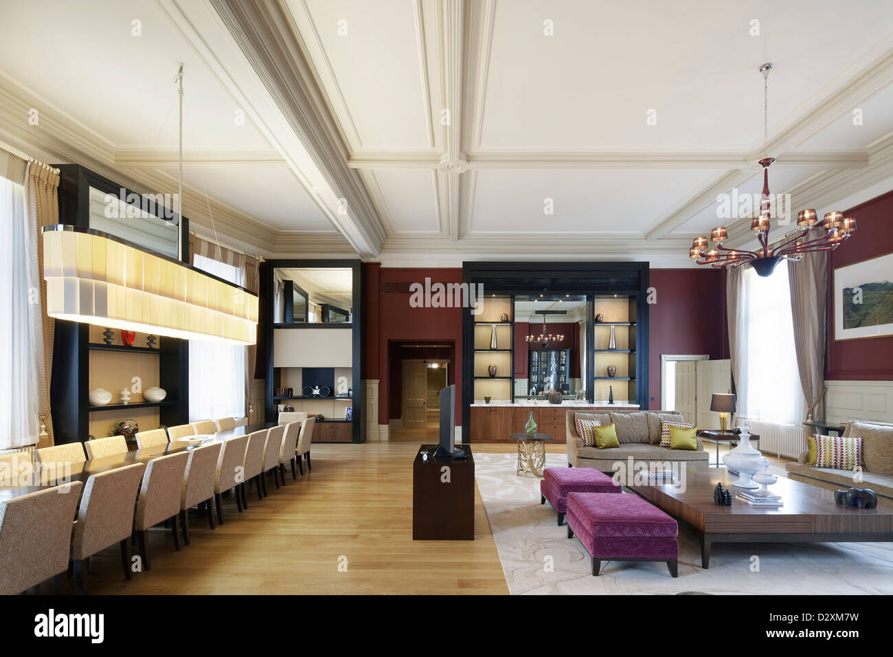 St Pancras Hotel, London, United Kingdom. Architect: Sir Giles Gilbert Scott with Richard Griffiths Arc, 2011. Meeting room and Stock Photo