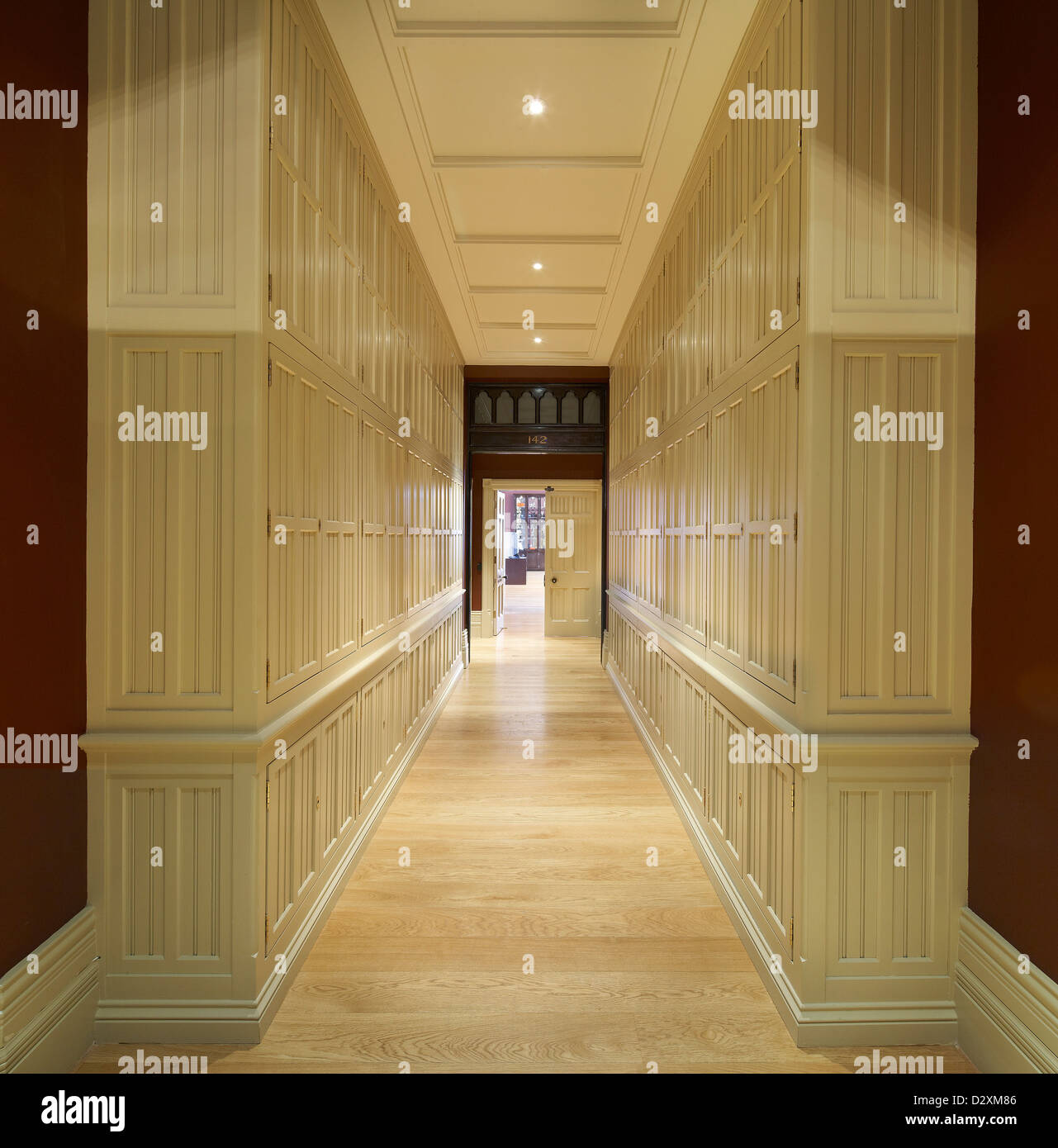 St Pancras Hotel, London, United Kingdom. Architect: Sir Giles Gilbert Scott with Richard Griffiths Arc, 2011. Corridor with bes Stock Photo