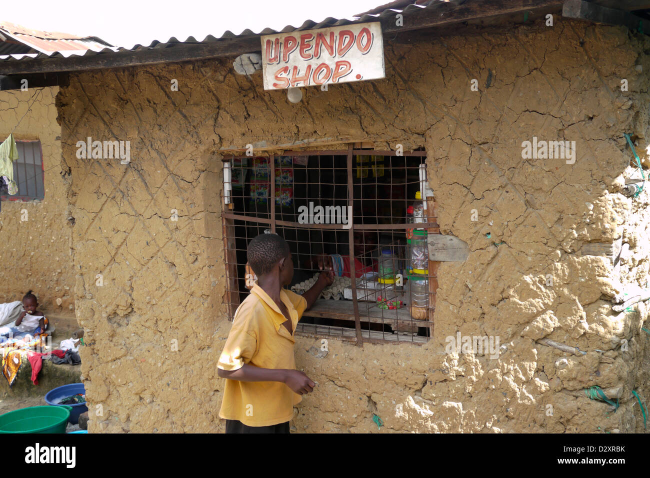 kenya scenes slum bangladesh small shop mombasa 20111001 africa sub-saharan poverty trade economy 2011 Stock Photo