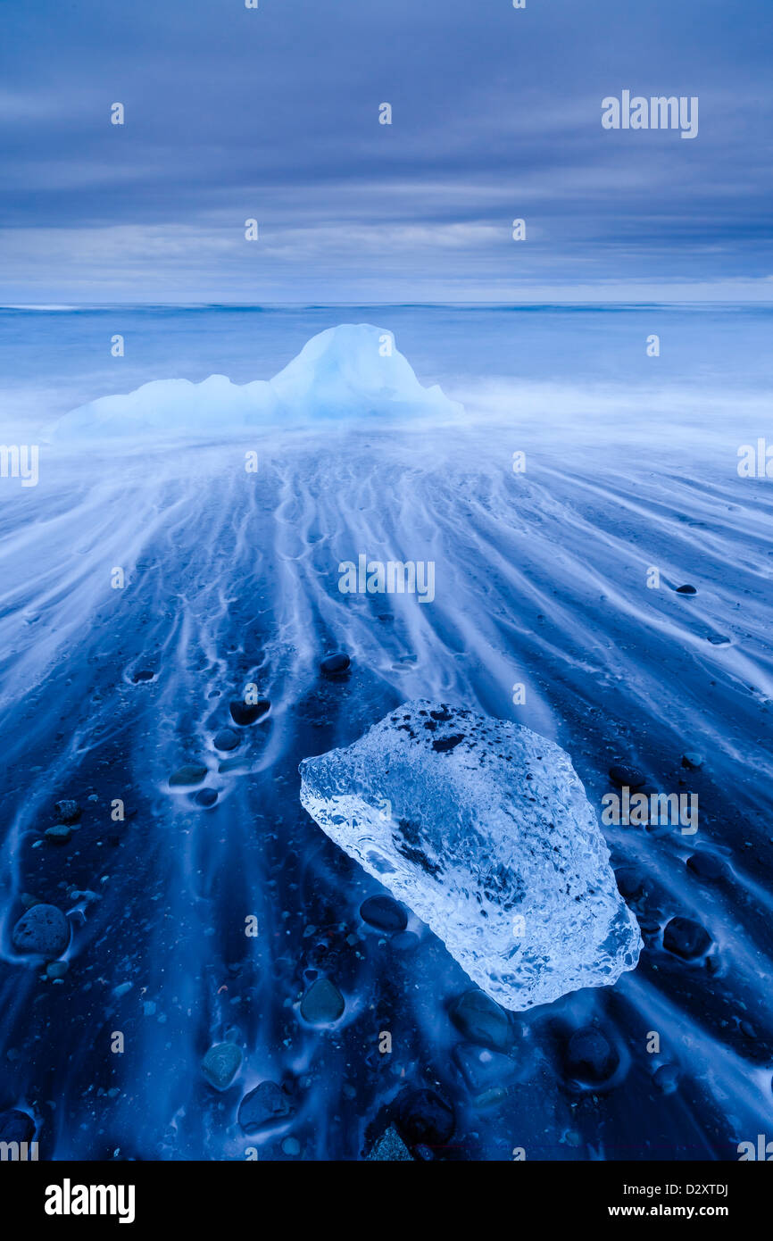 Ice on the black beach at Jökulsárlón, Iceland Stock Photo