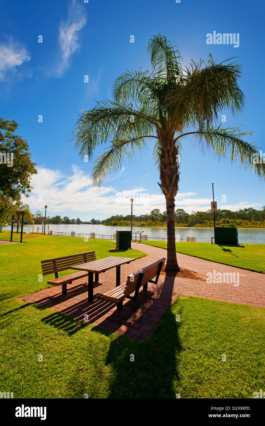 Picnic area on the banks of the Murray River in the Riverland town of Renmark in South Australia Stock Photo
