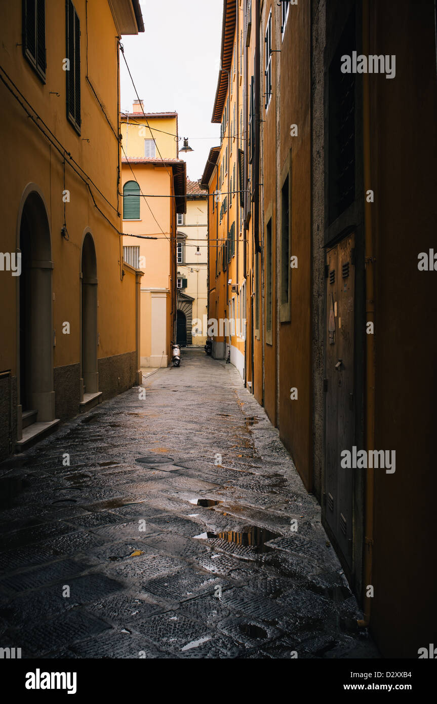 Street scenes of Pisa, Italy Stock Photo - Alamy